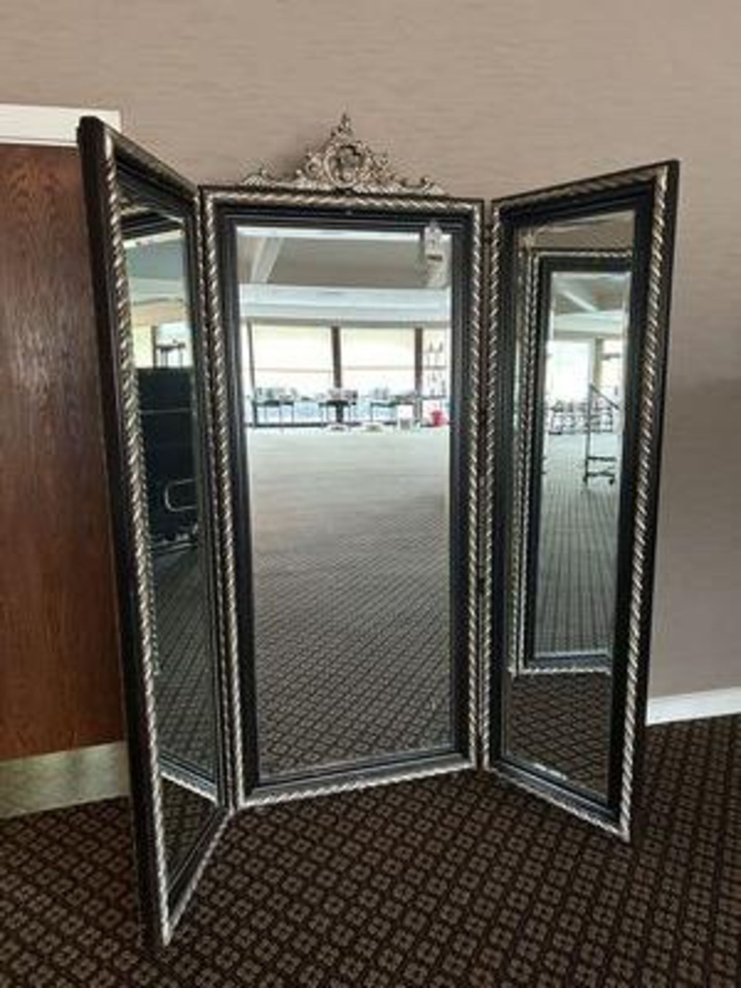 7' 2-SIDED MIRRORED DECORATIVE PARTITION