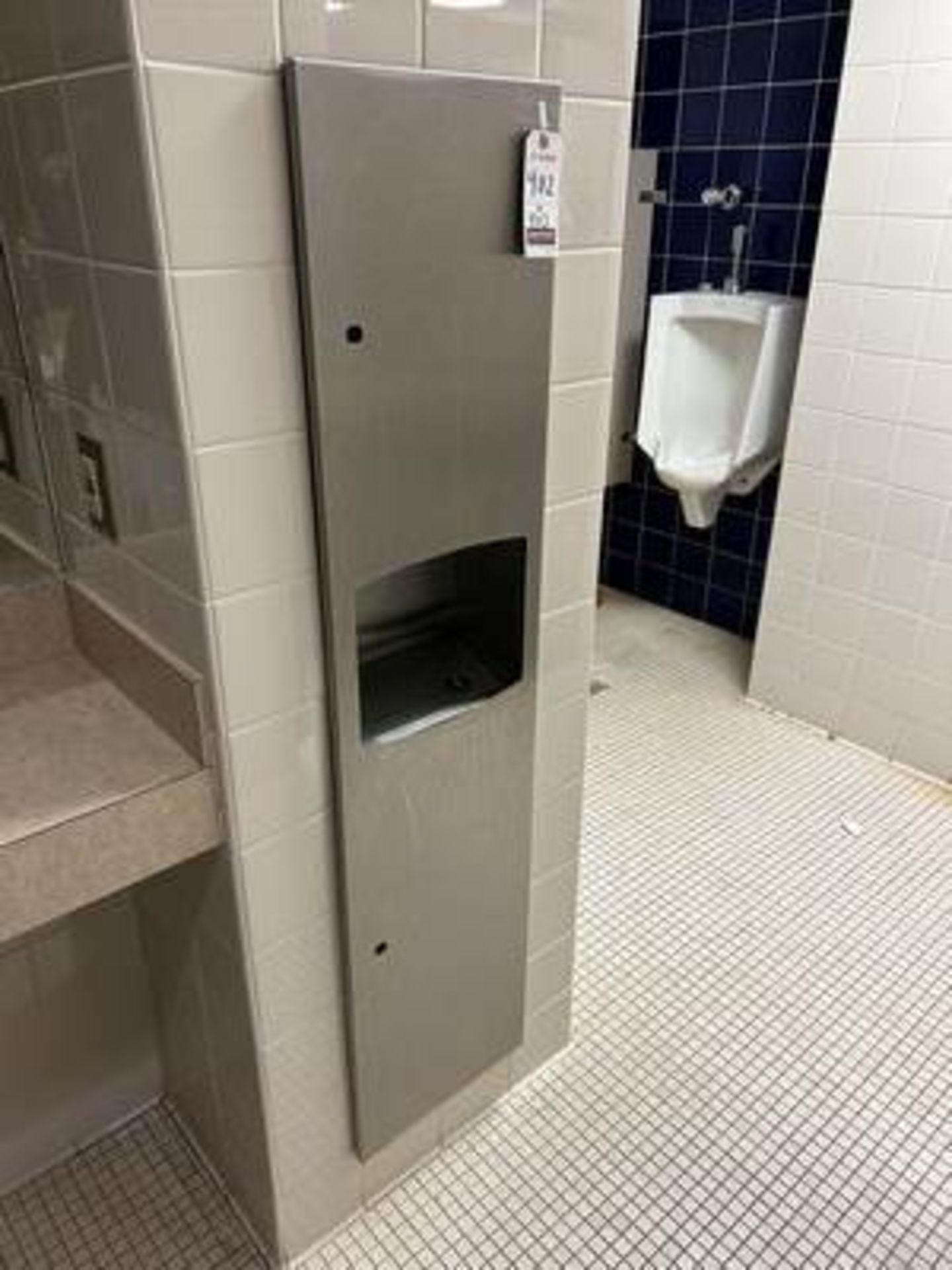 S.S PAPER TOWEL DISPENSER UNITS, WALL TYPE