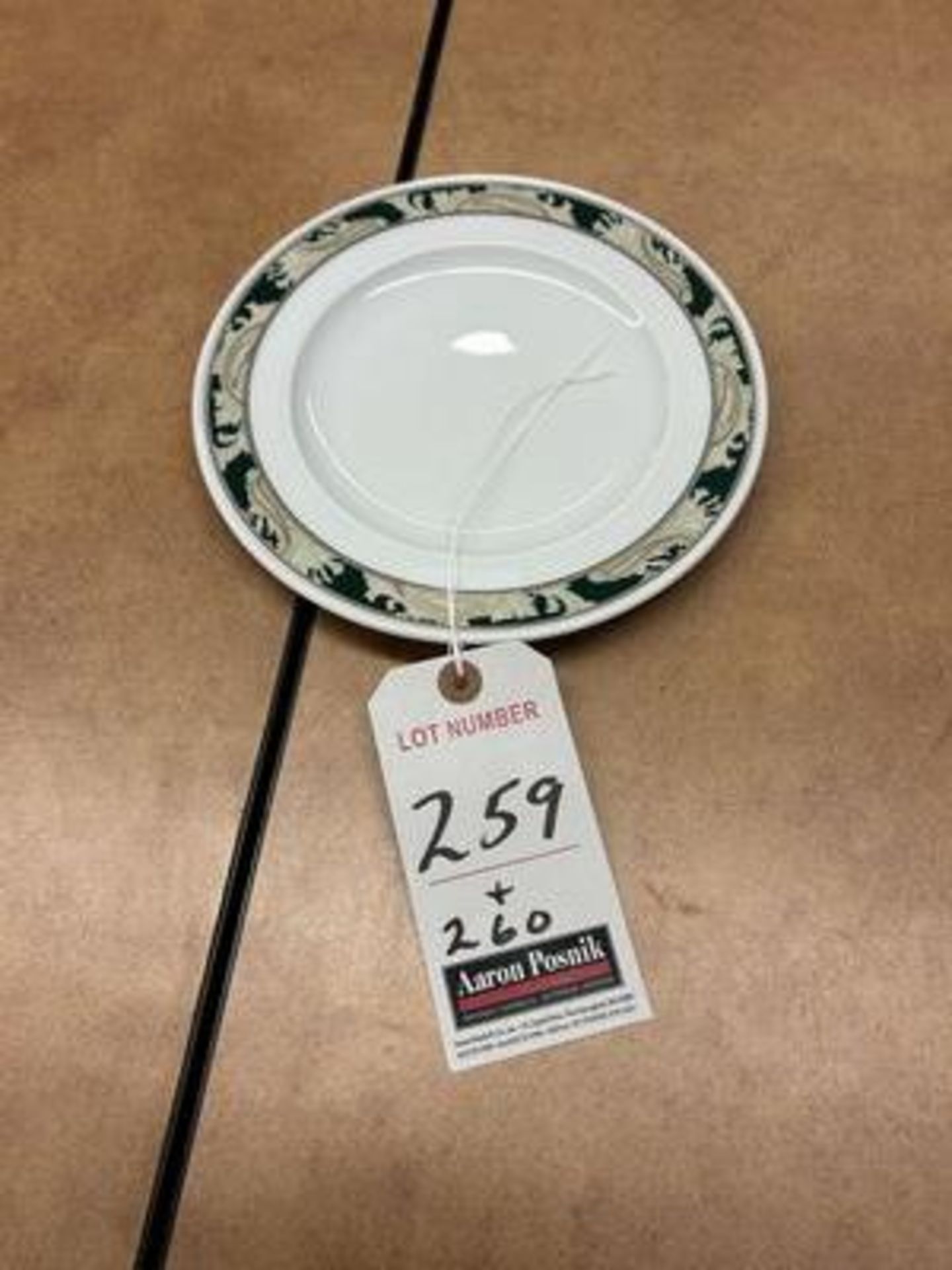 ESCHENBACH 8" PORCELAIN LUNCH PLATES W/ DECORATIVE TRIM