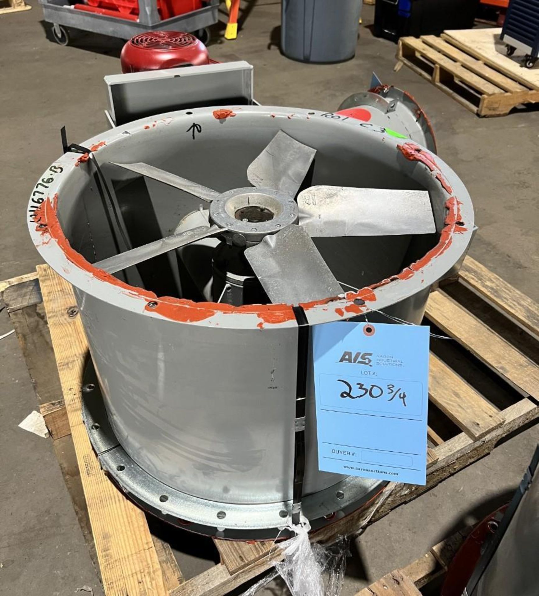 Lot Of (4) Aerovent Fans. With (2) model 24B10525-BTABD-1971-X, Serial# 20-640407-2-2 & 20-640407-2- - Image 6 of 12