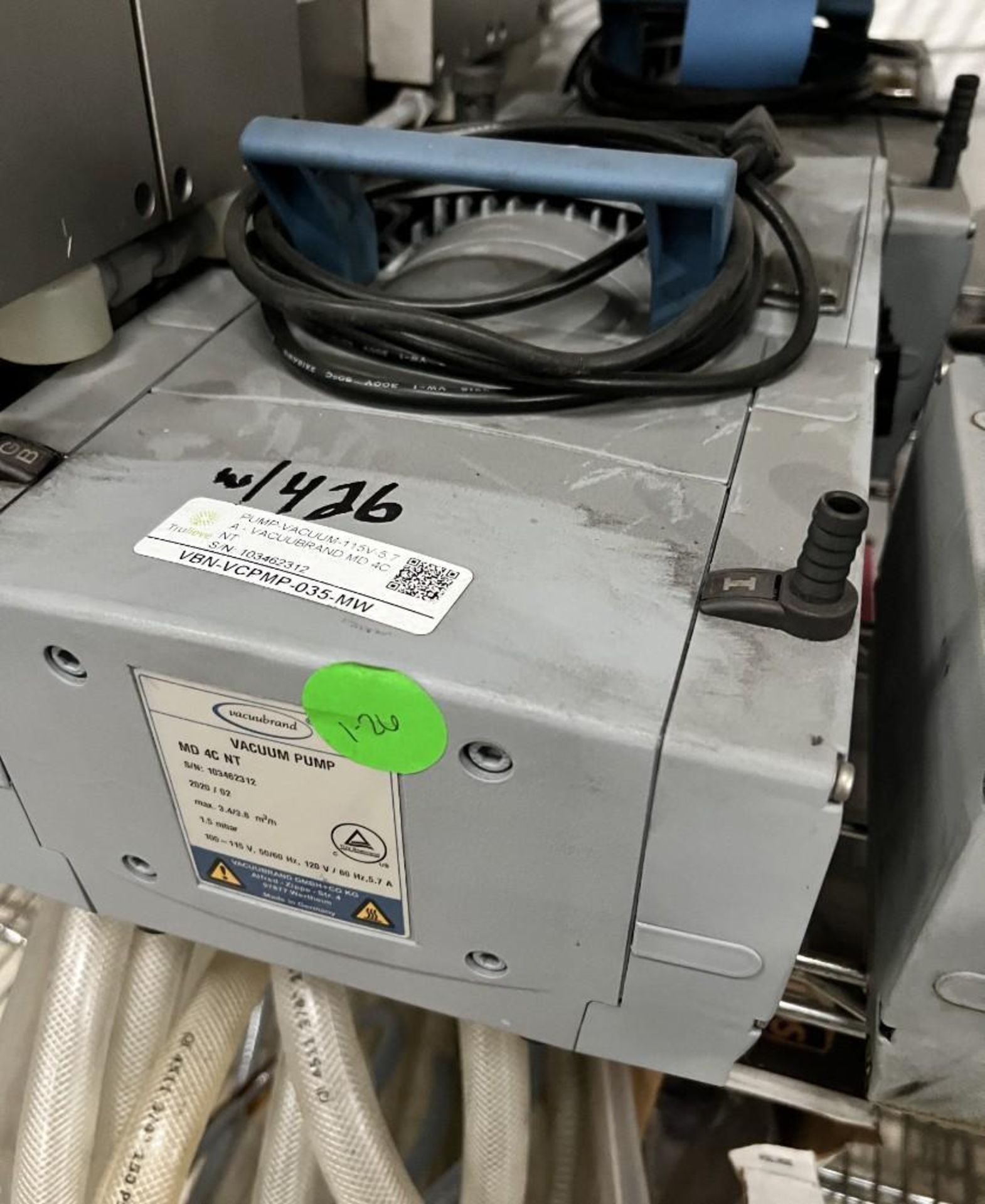 Lot Of (5) Vacuum Pumps. With (3) Vacuubrand model MD-4C-NT, Serial# 103261009, 103462312, 103346605 - Image 4 of 11