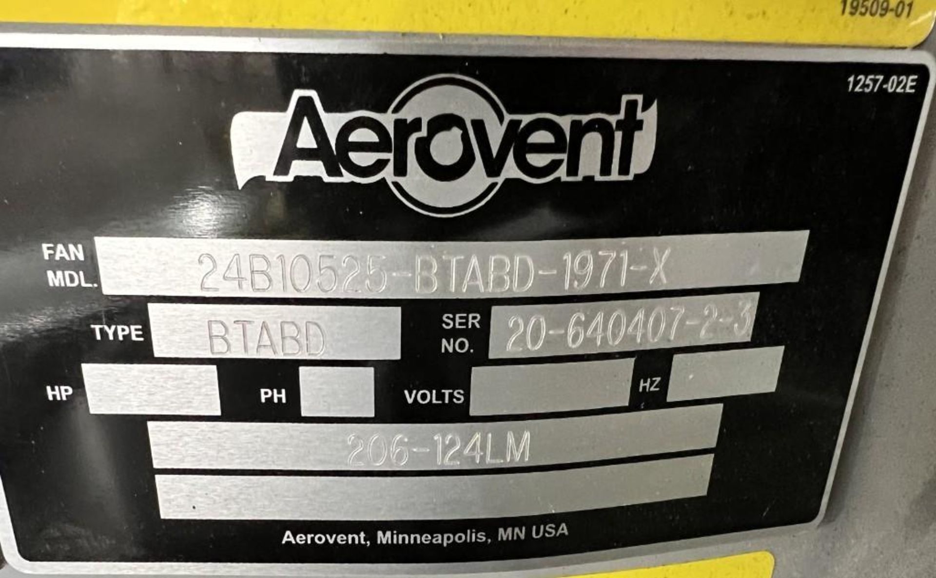 Lot Of (4) Aerovent Fans. With (2) model 24B10525-BTABD-1971-X, Serial# 20-640407-2-2 & 20-640407-2- - Image 8 of 12