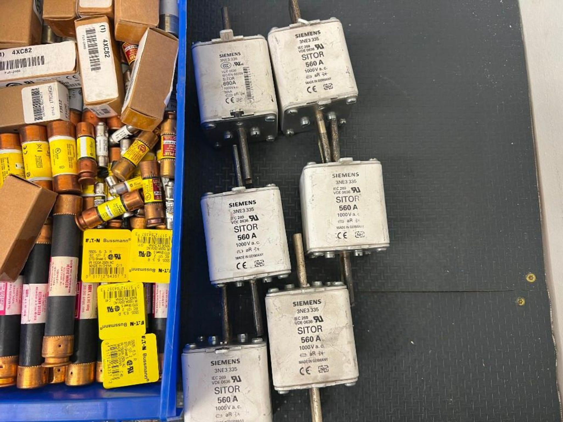LOT OF MISCELLANEOUS NEW FUSES - Image 2 of 6