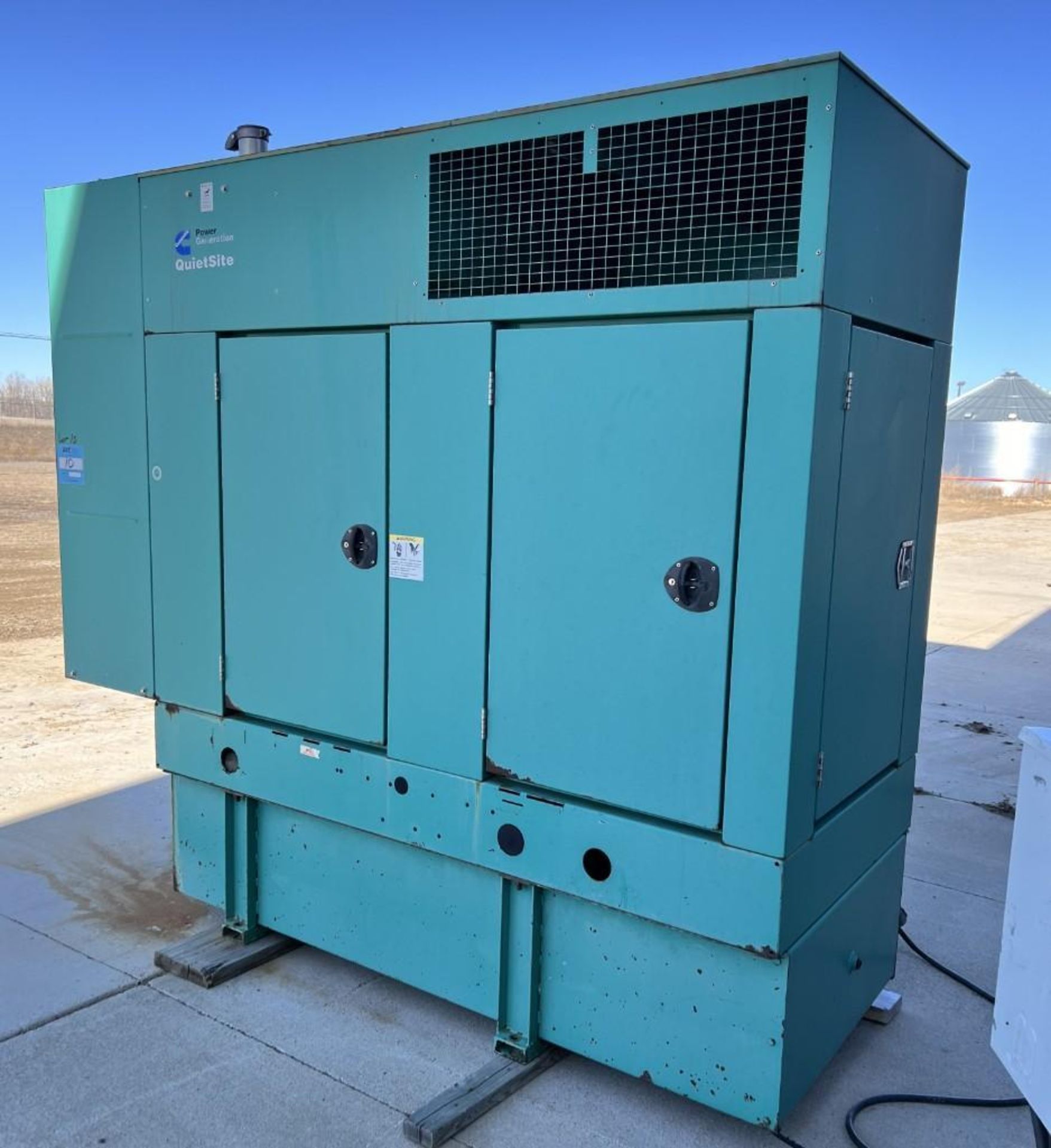 Cummins Power Generation QuiteSite 60kw Diesel Generator, Model DGCB-5551531, Serial# B020337044. - Image 2 of 21