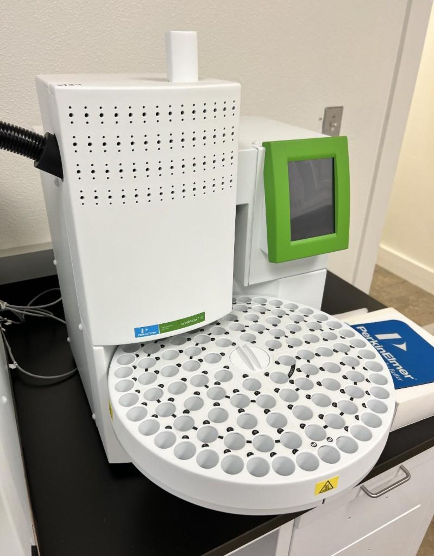 Perkin Elmer Mass Spectrometry System. Consisting Of: (1) Clarus SQ 8 S mass spectrometer, part# N64 - Image 14 of 21