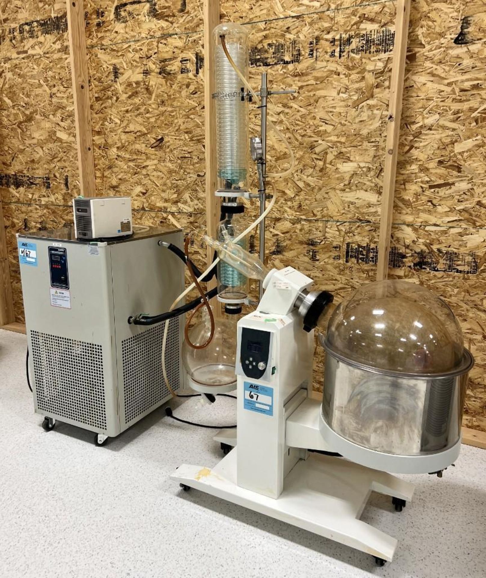 YHCHEM Rotary Evaporator, Model RE50V2, Built 11/2019. With a YHCHEM circulating chiller, model YHLT