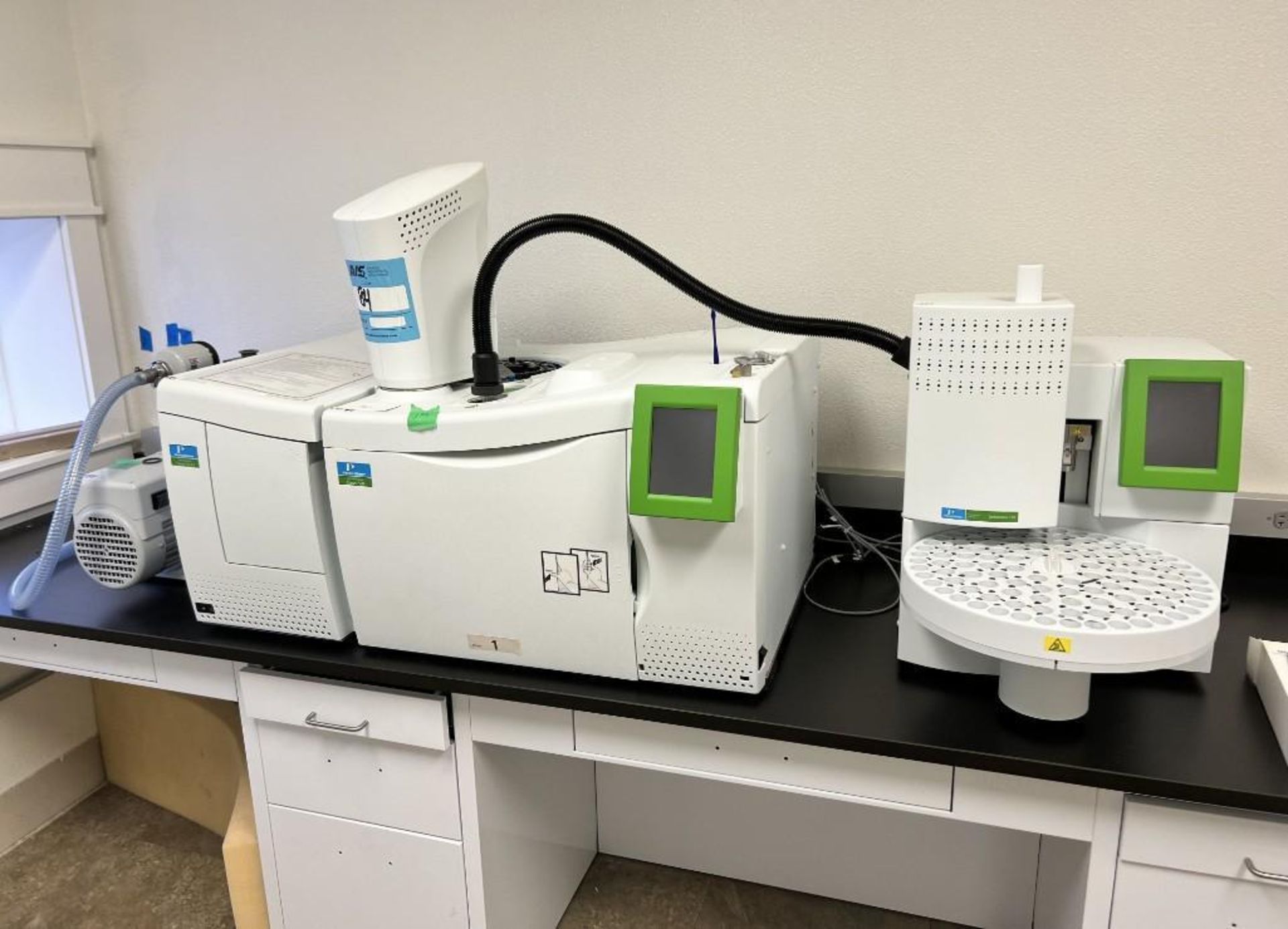 Perkin Elmer Mass Spectrometry System. Consisting Of: (1) Clarus SQ 8 S mass spectrometer, part# N64