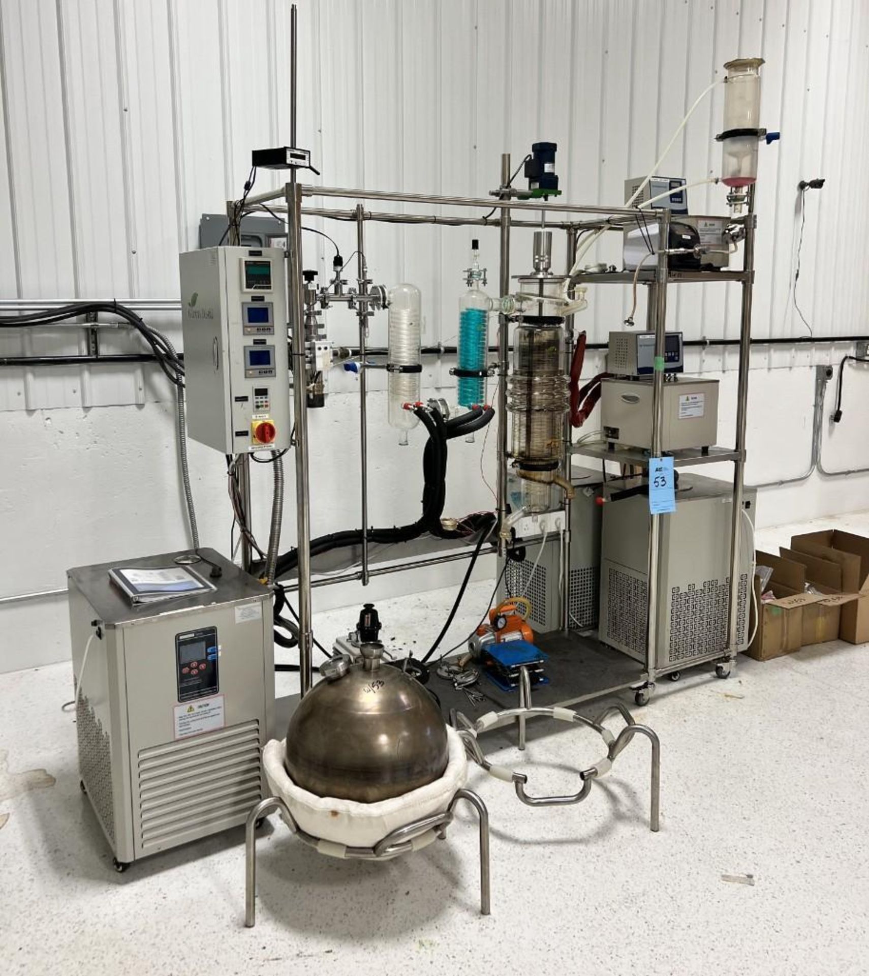 YHCHEM Wiped Film Molecular Distillation System, Model YMD-150, Built 05/2019. With misc. glass, vac - Image 2 of 29