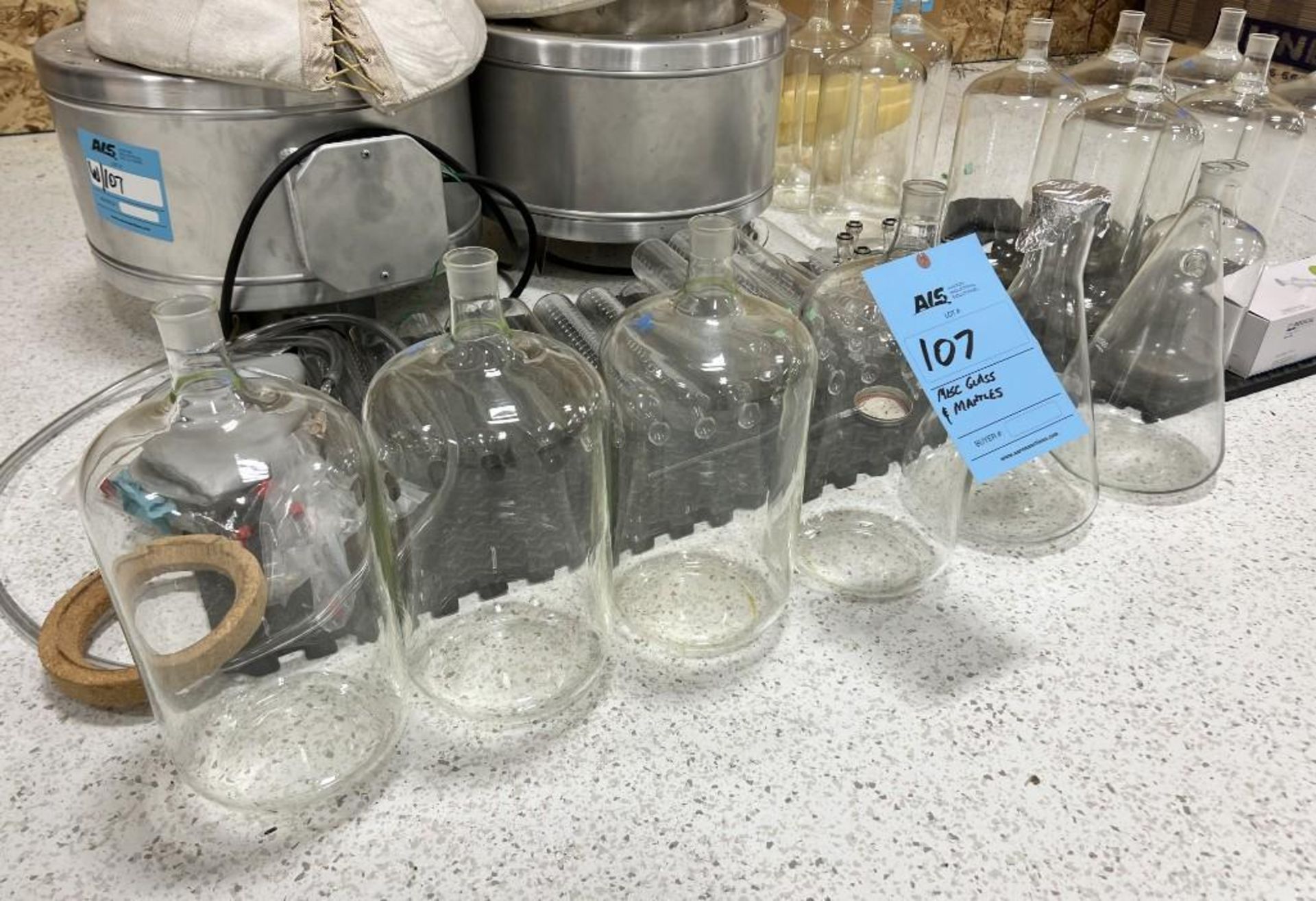 Lot Of B/R Instruments misc. glass and parts for distillation systems. ***SEE LOT# 54, 55, 56*** - Image 10 of 14