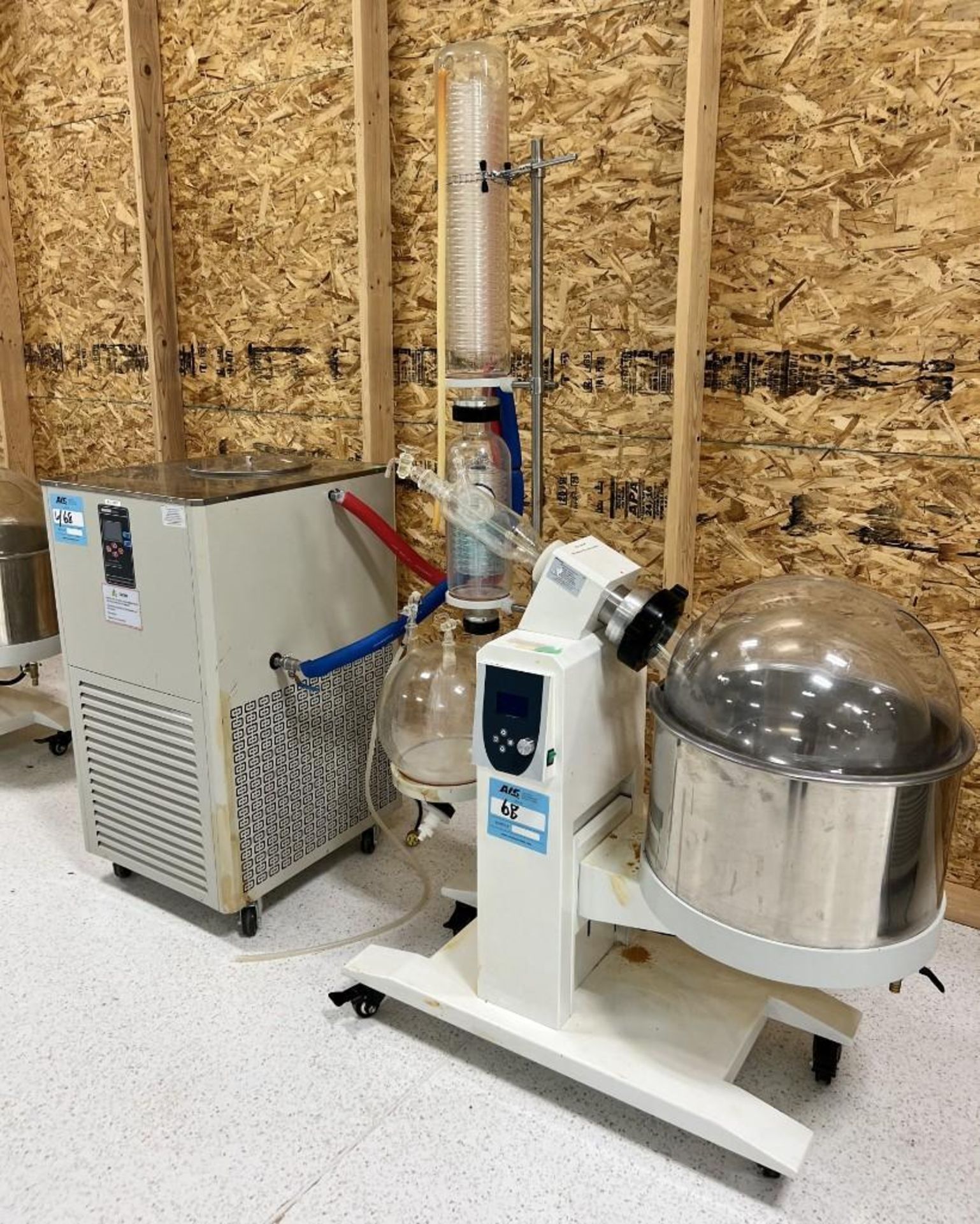 YHCHEM Rotary Evaporator, Model RE50V2, Built 12/2019. With a YHCHEM circulating chiller, model YHLT