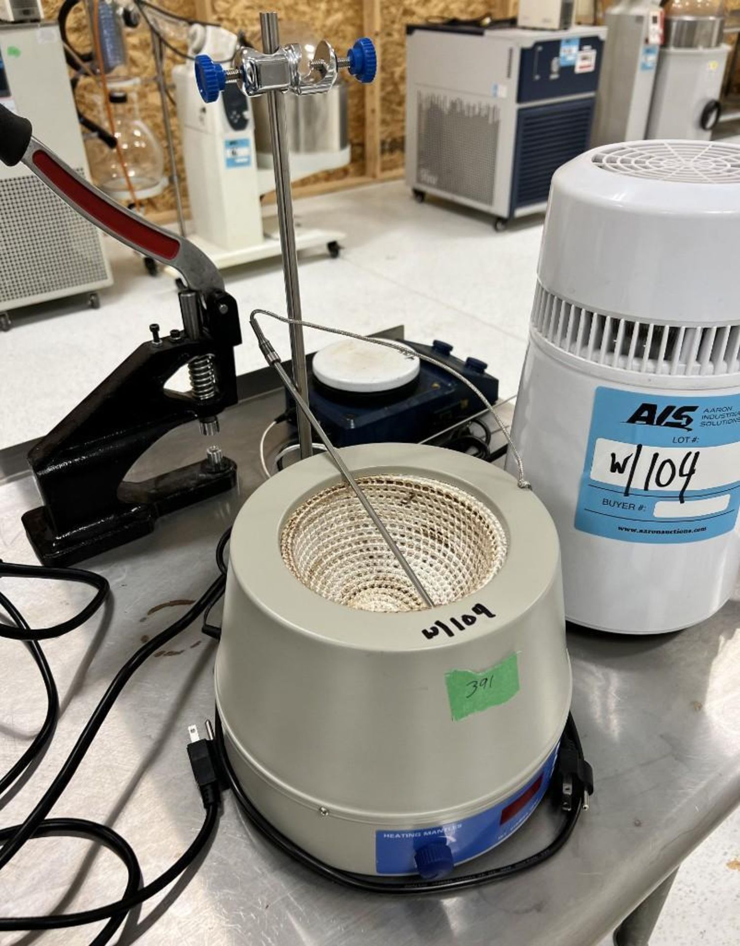 Lot Of Misc. Lab Equipment. Consisting of (1) LD-3 centrifuge, Digital Pro MH-010S ultrasonic cleane - Image 11 of 29