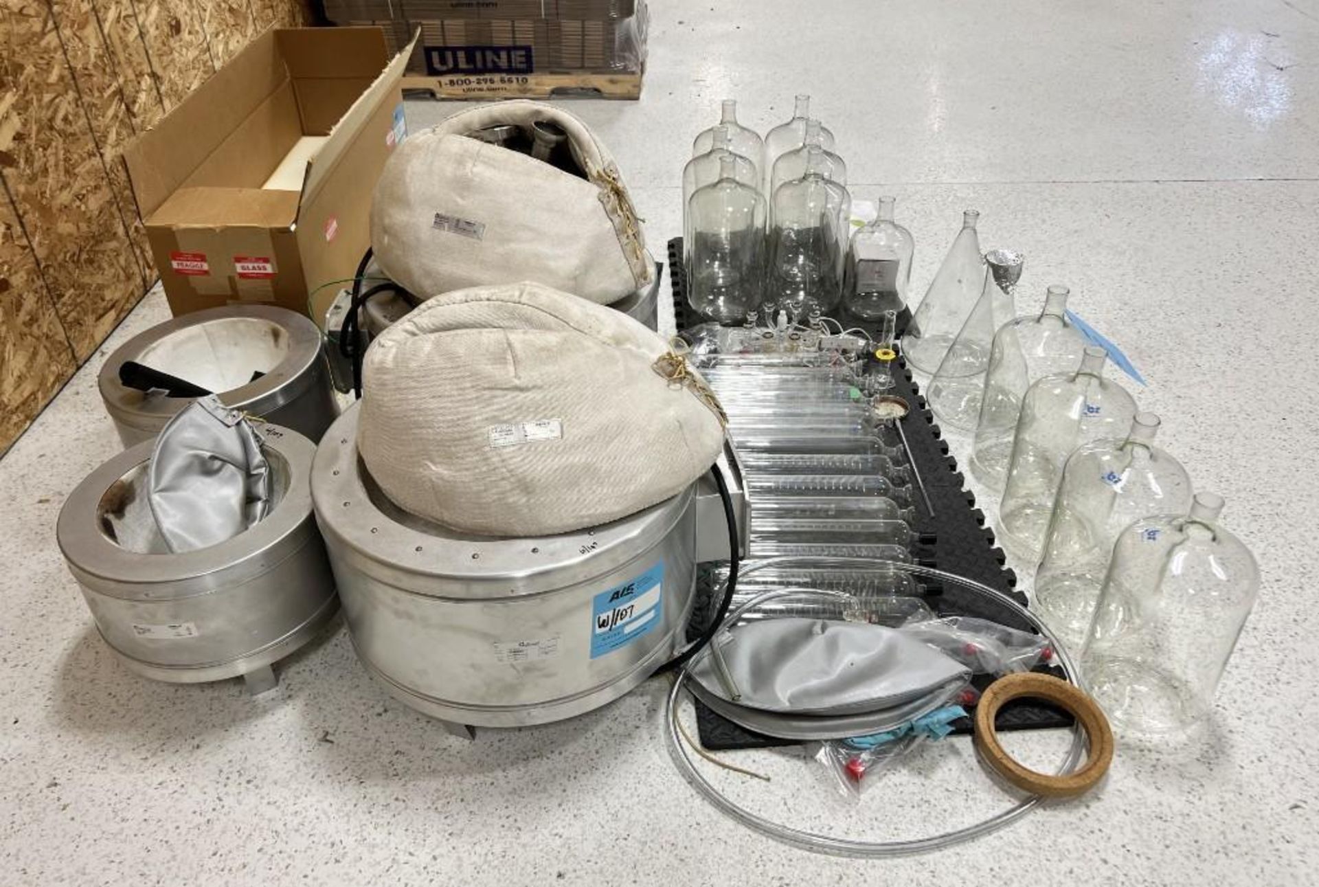 Lot Of B/R Instruments misc. glass and parts for distillation systems. ***SEE LOT# 54, 55, 56*** - Bild 3 aus 14