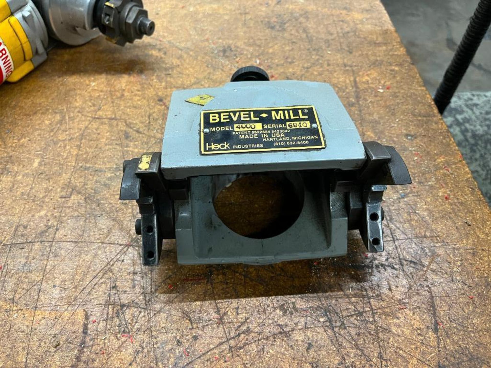 Lot (2): (1) Dewalt Angle Sander/Grinder Model D28493, S/N 016132 and (1) Heck Industries Bevel Mill - Bild 5 aus 6