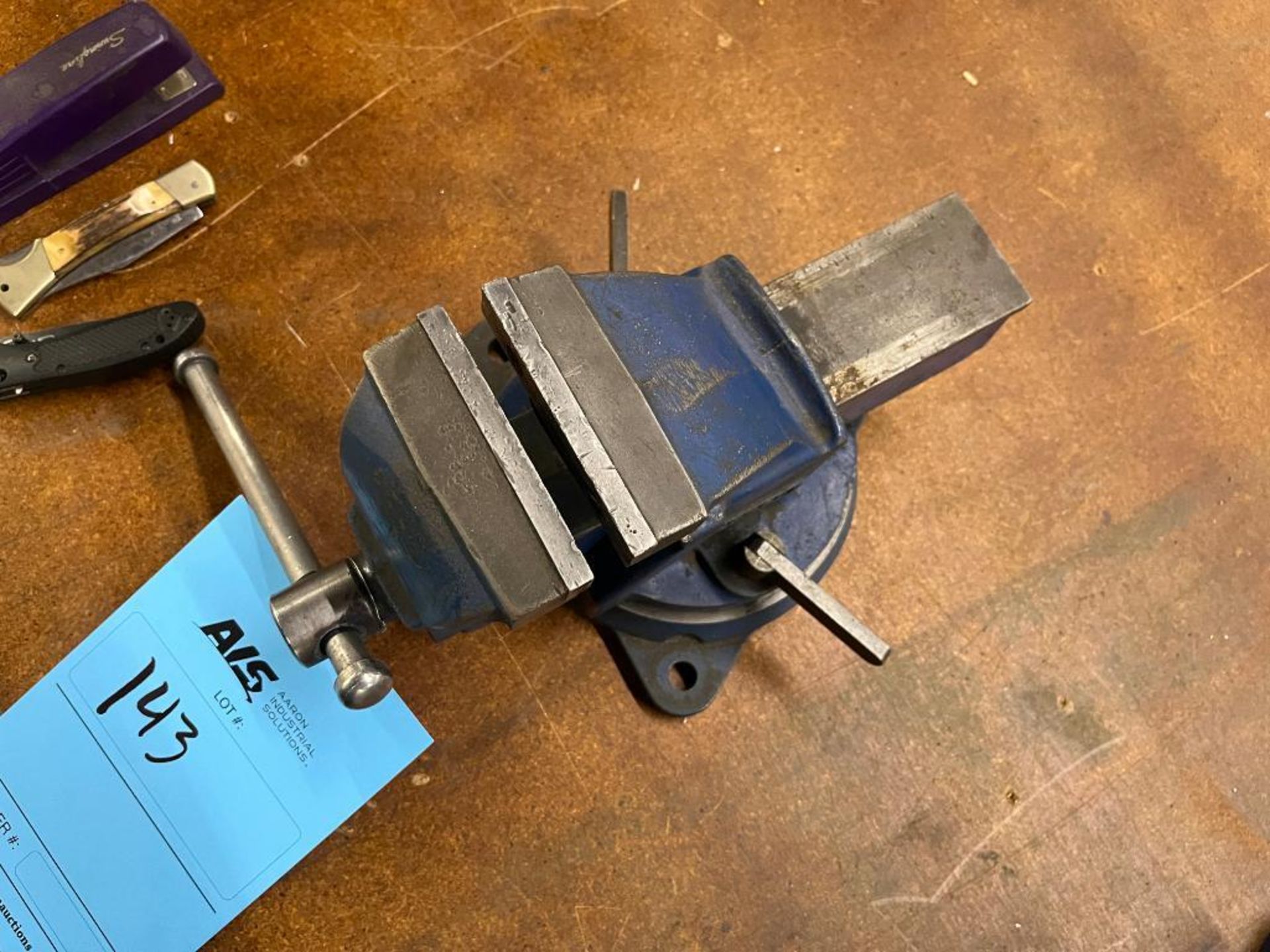 Record #3 Bench Vise - Image 4 of 6