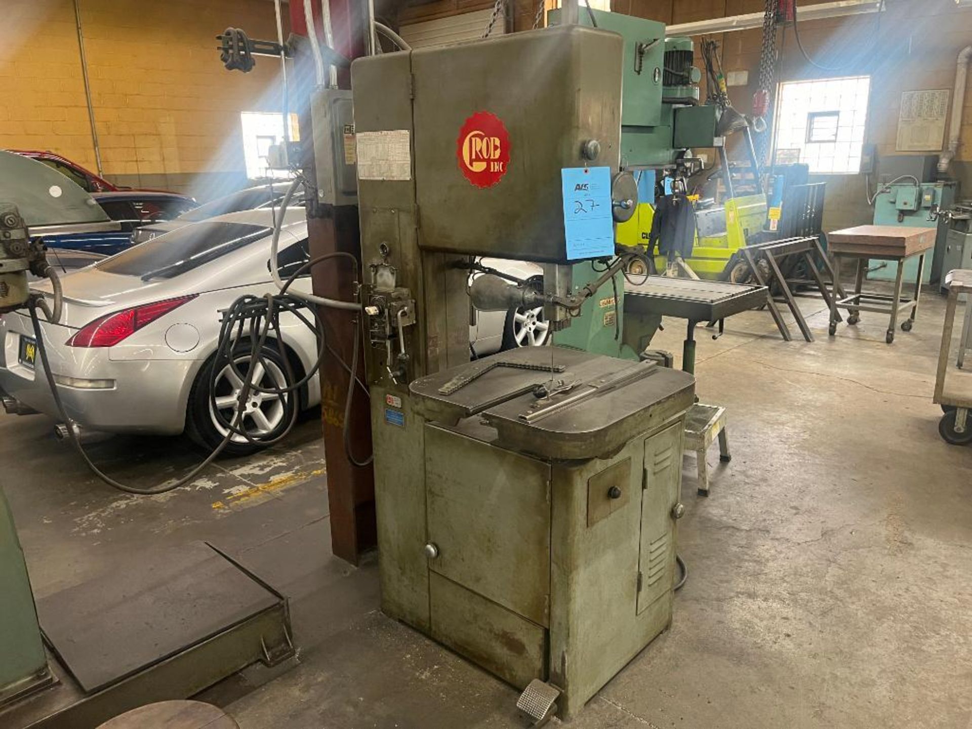 Grob 18" Vertical Band Saw Model NS18, S/N 10187. 24" x 24" Tilting Work Table, with Butt Welder