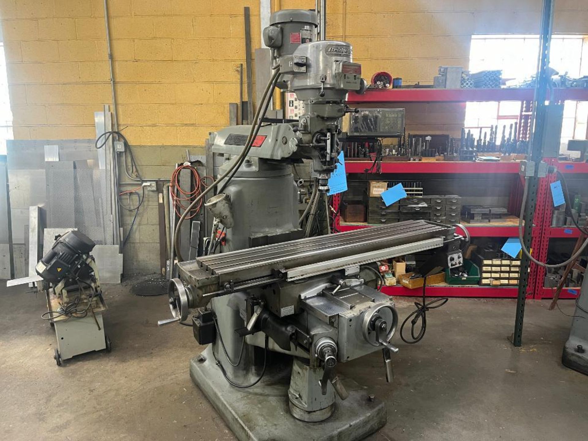 Bridgeport Series 2 Special, 2 HP Vertical Mill, S/N 38875 with 2 Axis Programmable Mitutoyo DRO (DR - Bild 2 aus 15