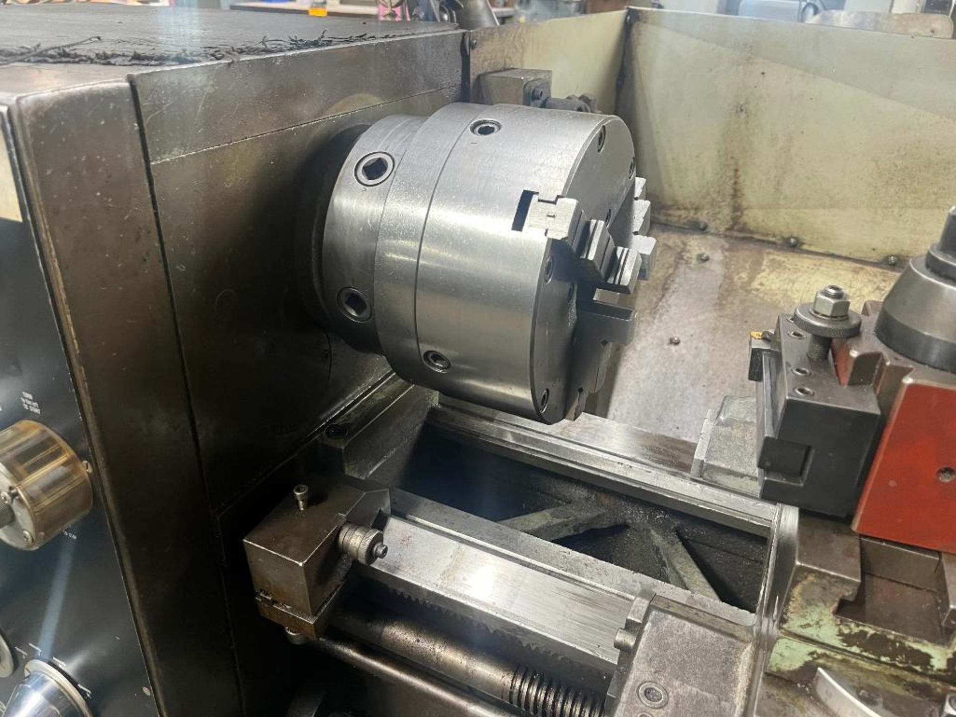 Southbend 15" x 35" Nordic 15 Geared Head Engine Lathe, S/N CN15720630G54. 8" 3-Jaw Chuck, Carriage - Image 8 of 17