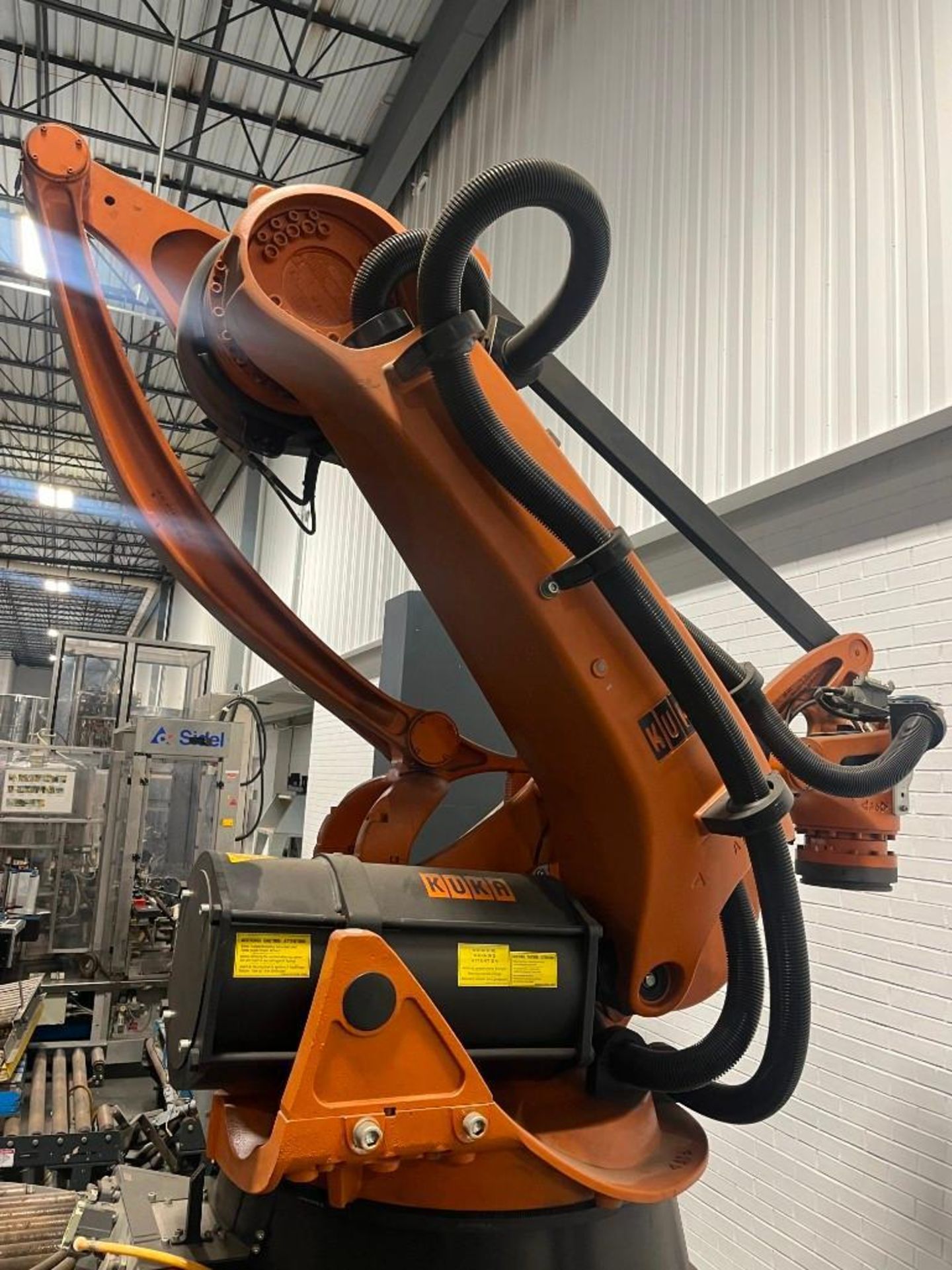 Wulftec/Kuka Robotic Palletizing System, Model ECOPAL. Includes (1) Wulftec automatic stretch wrappe - Image 46 of 75