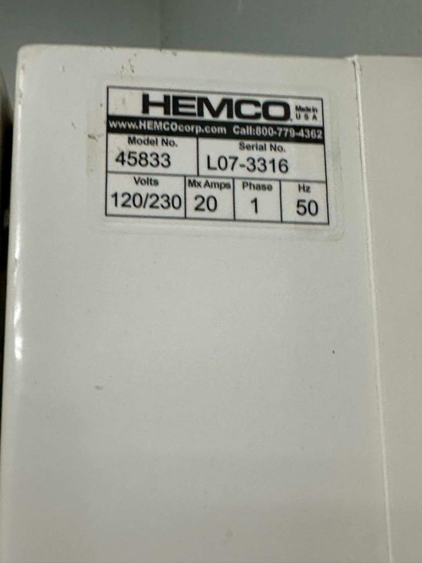 Hemco Fume Hood Model 45833, S/N L07-3316. 72" Long, with Summit Research Digital Heating Mantle & J - Image 6 of 10