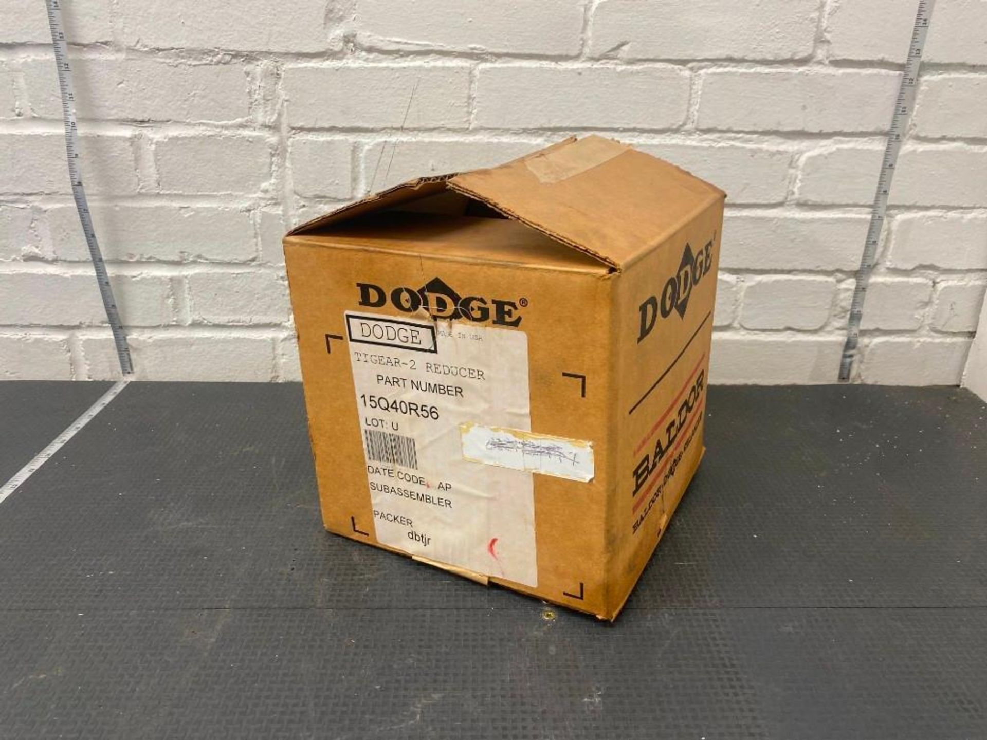 NEW IN BOX DODGE GEARBOX 15Q40R56