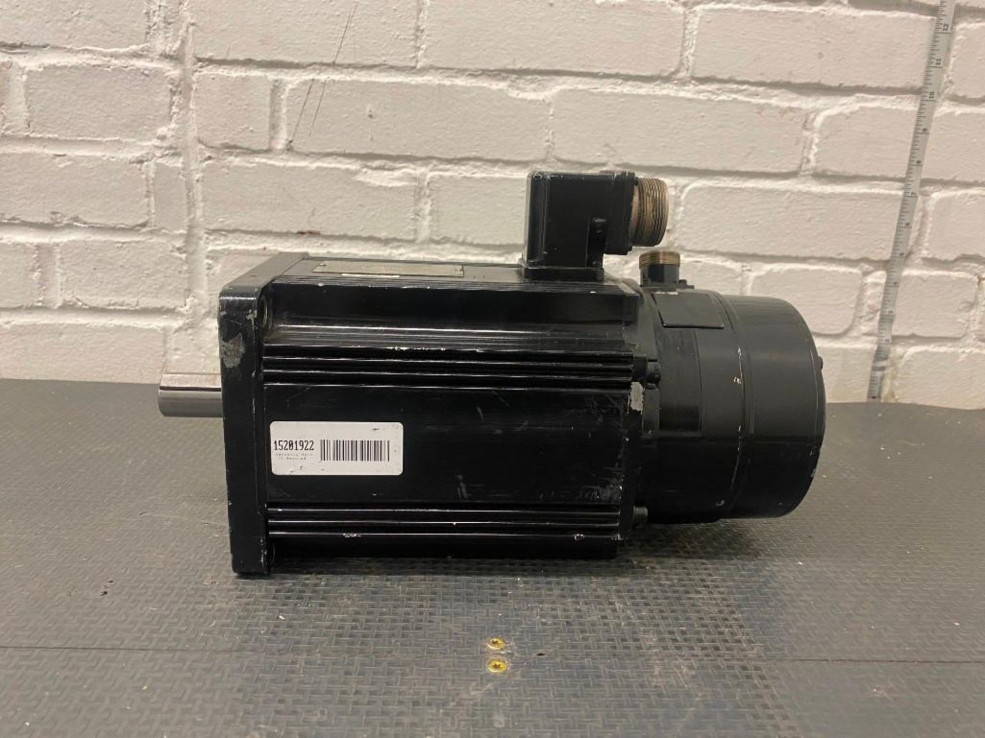 USED INDRAMAT SPARE SERVO 090A-0-RD-3-C/110-B-0/S001 - Image 3 of 4