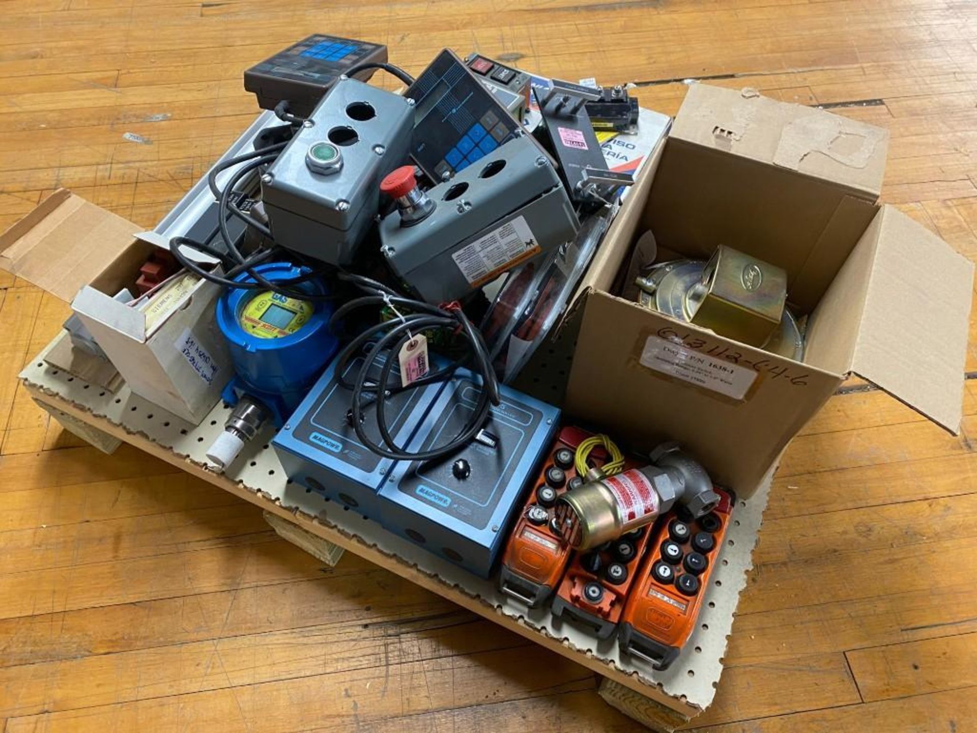 MISC. NEW AND USED ELECTRICAL COMPONENTS