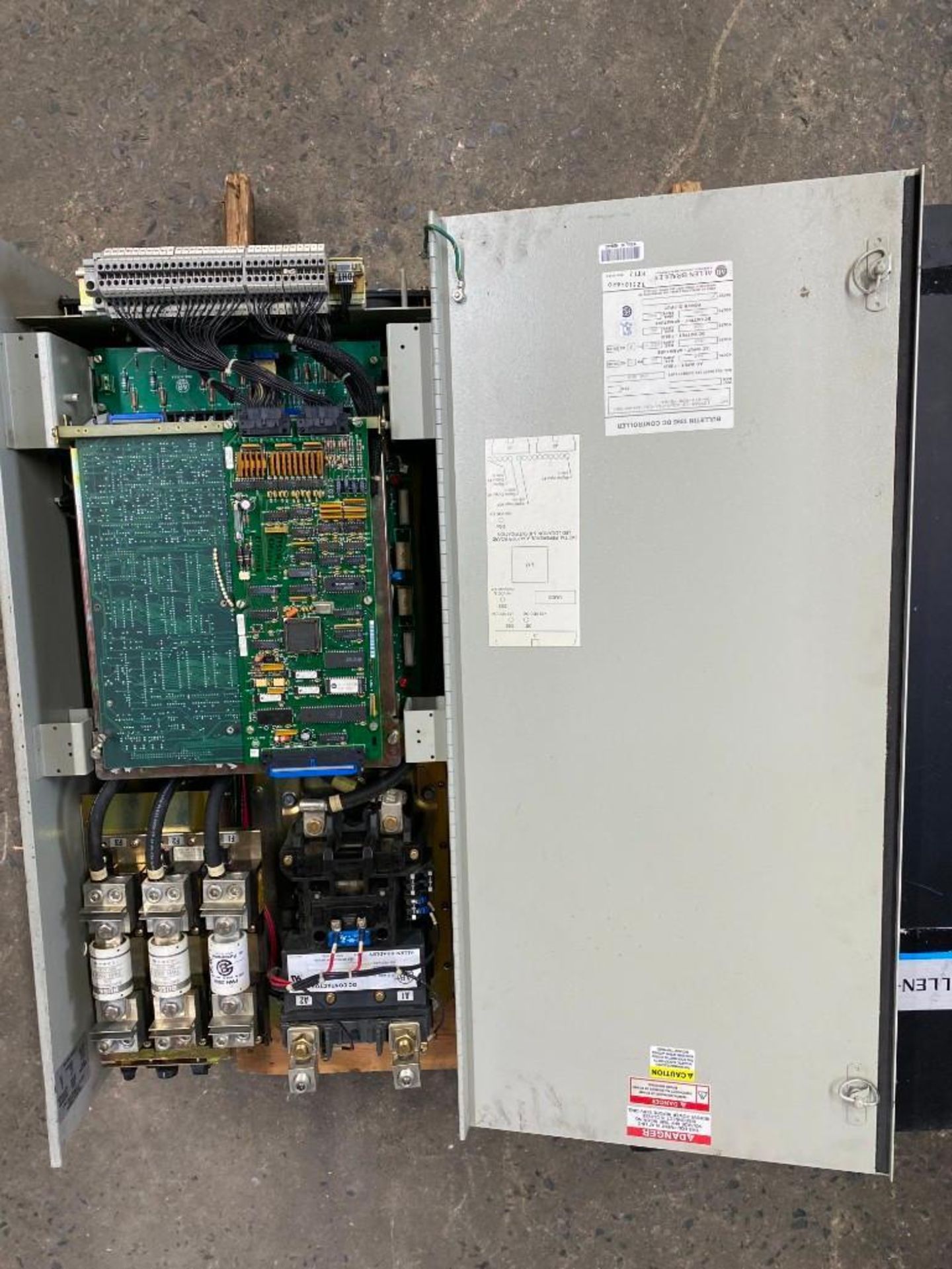 1 USED SPARE ALLEN BRADLEY 1395 DC DRIVE 1395-AR-1B-A260-FG1-CG1-LH-AH-SA-DA-G1A-N0B-PB-AX - Image 3 of 4