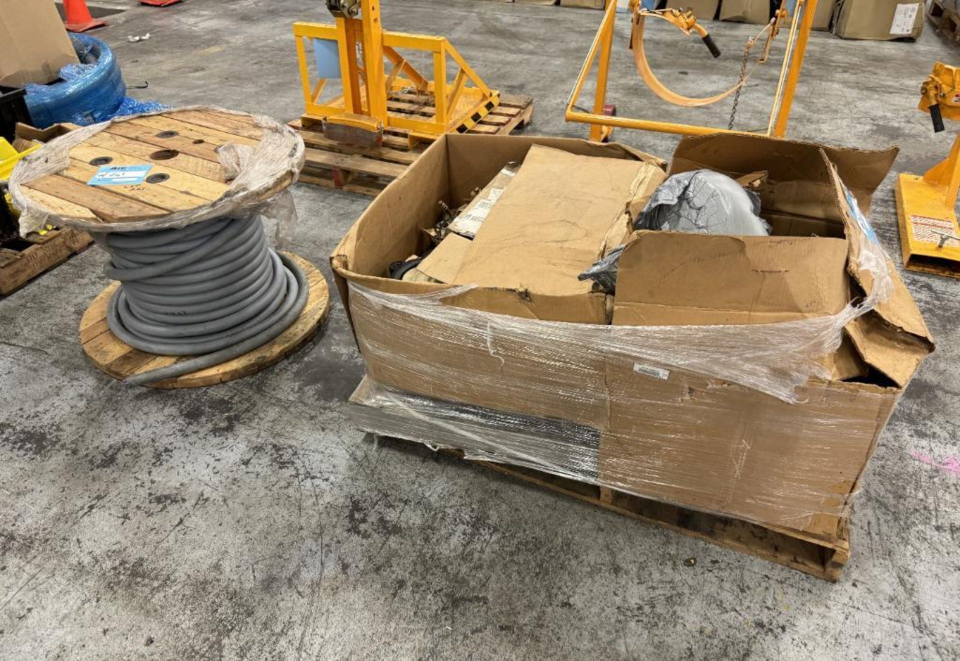 Lot Consisting Of: Spool of wire, pipe hangers, pipe fittings, hose, butterfly valves. - Image 2 of 15