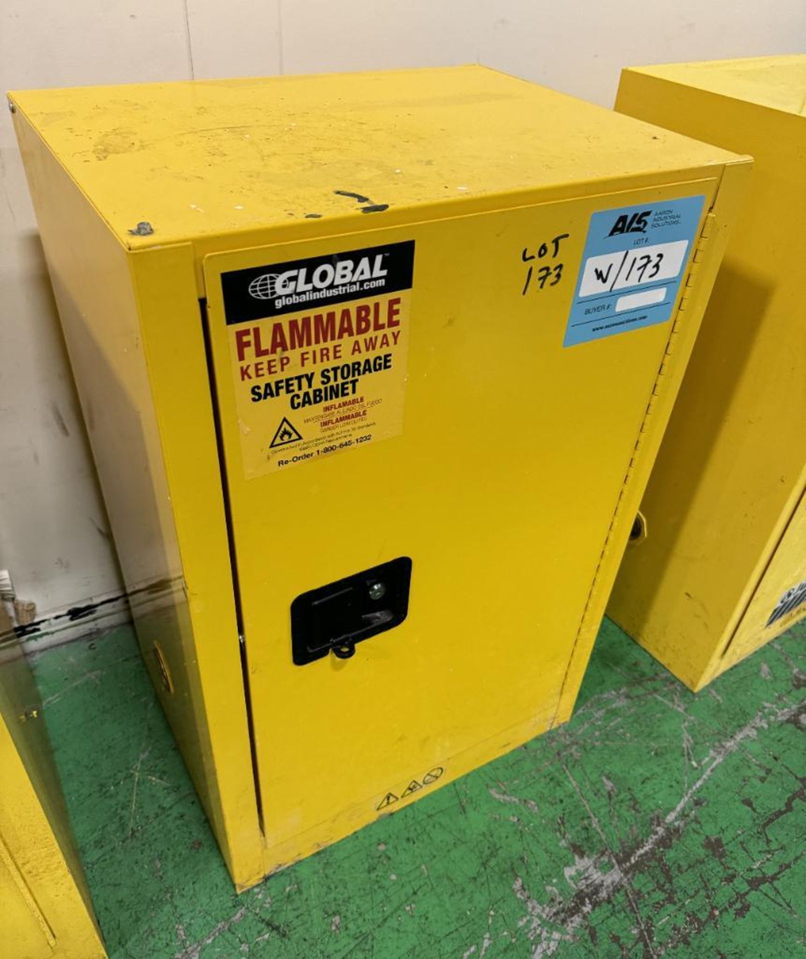 Lot Of (3) Flammable Cabinets. With (2) Justrite Sure-Grip EX 12 Gallon Capacity Flammable Storage C - Image 5 of 10