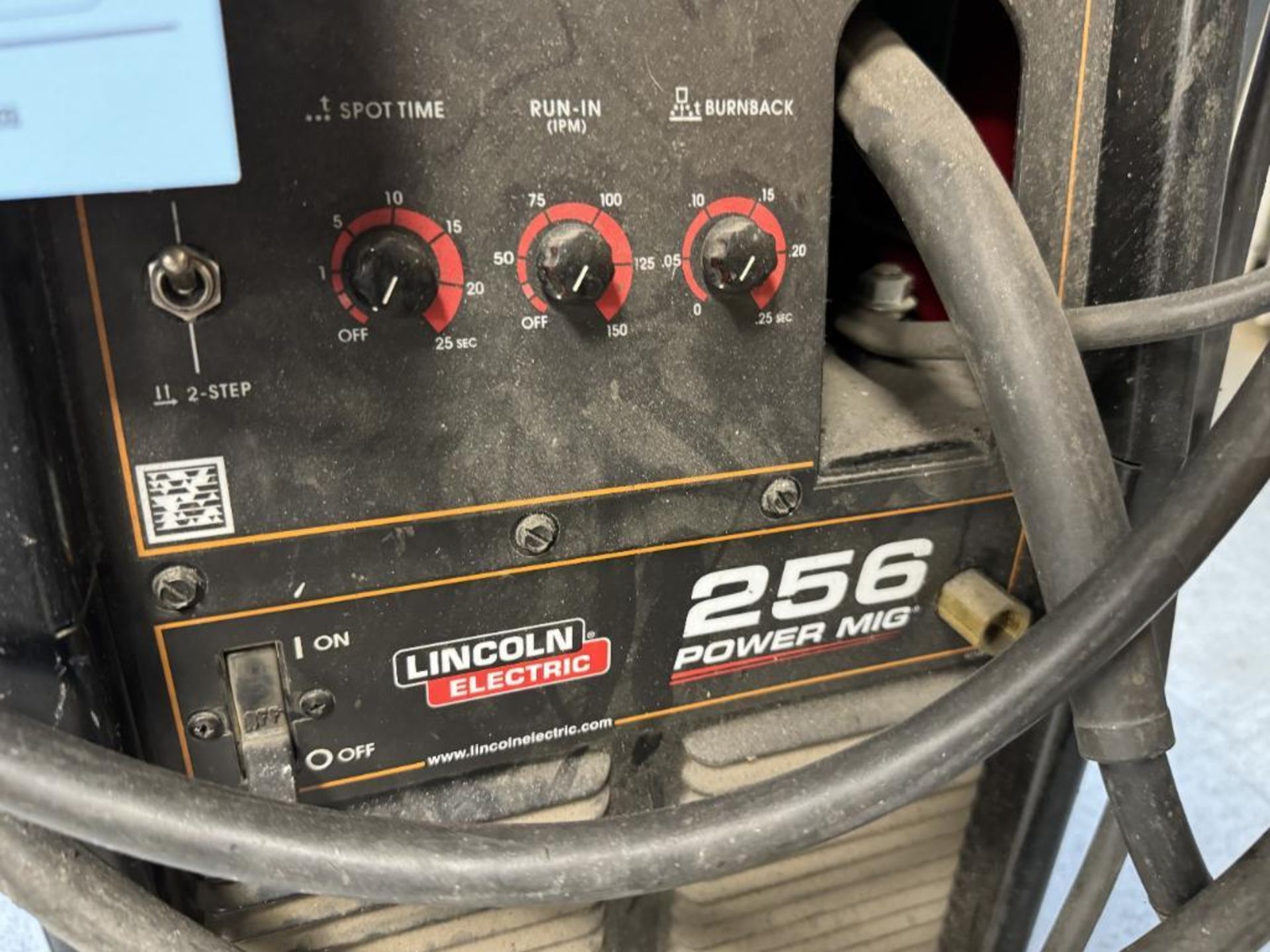 Lincoln Electric Power Mig 256 Welder. **TANK NOT INCLUDED** - Image 5 of 6
