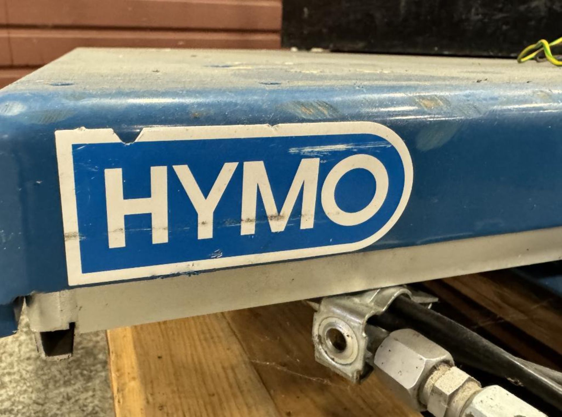 HYMO Hydraulic Lift Table. With controller. - Image 5 of 7