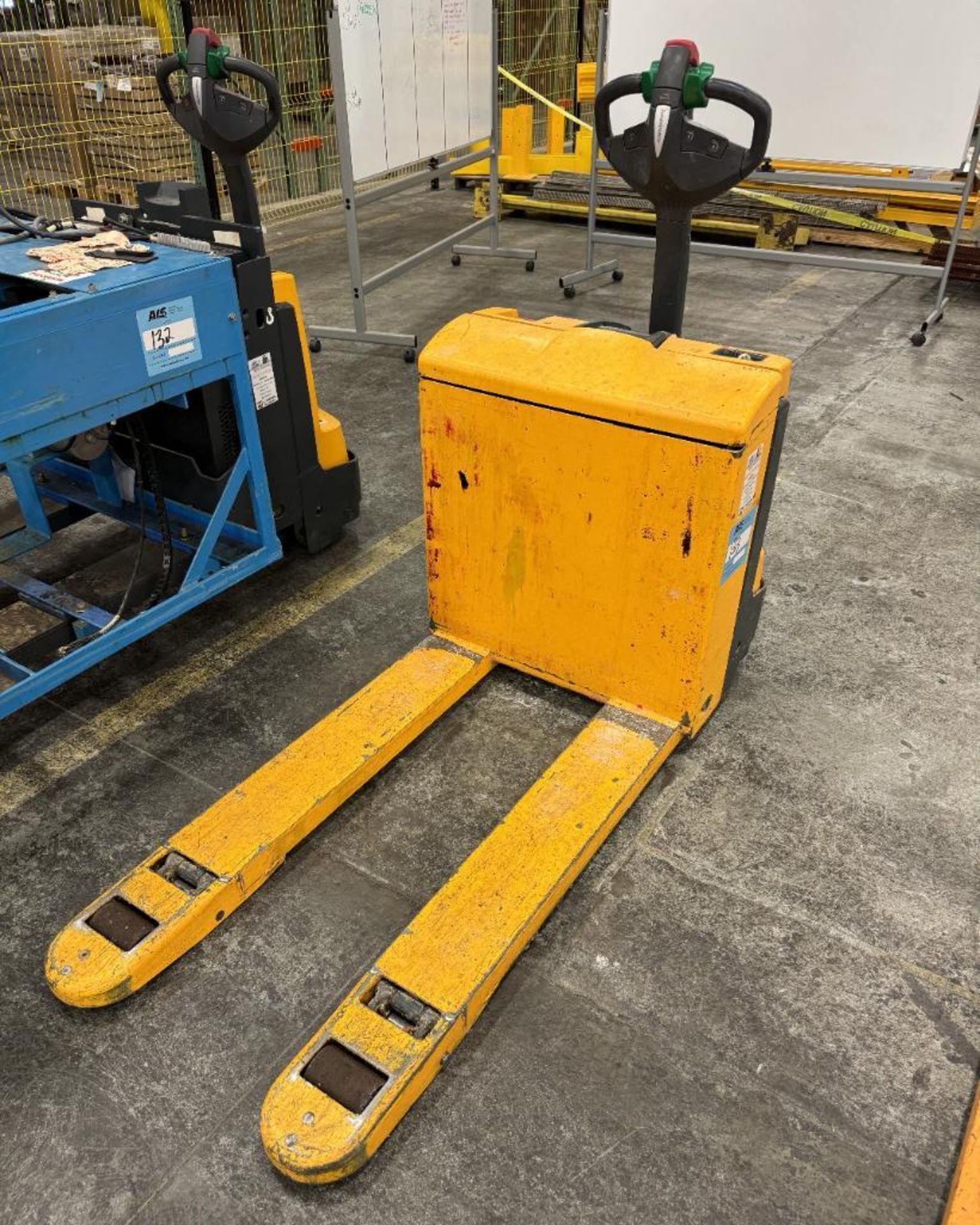 Jungheinrich Approximate 4500 Pound Electric Pallet Jack, Model EJE120, Serial# 98087076. - Image 2 of 6