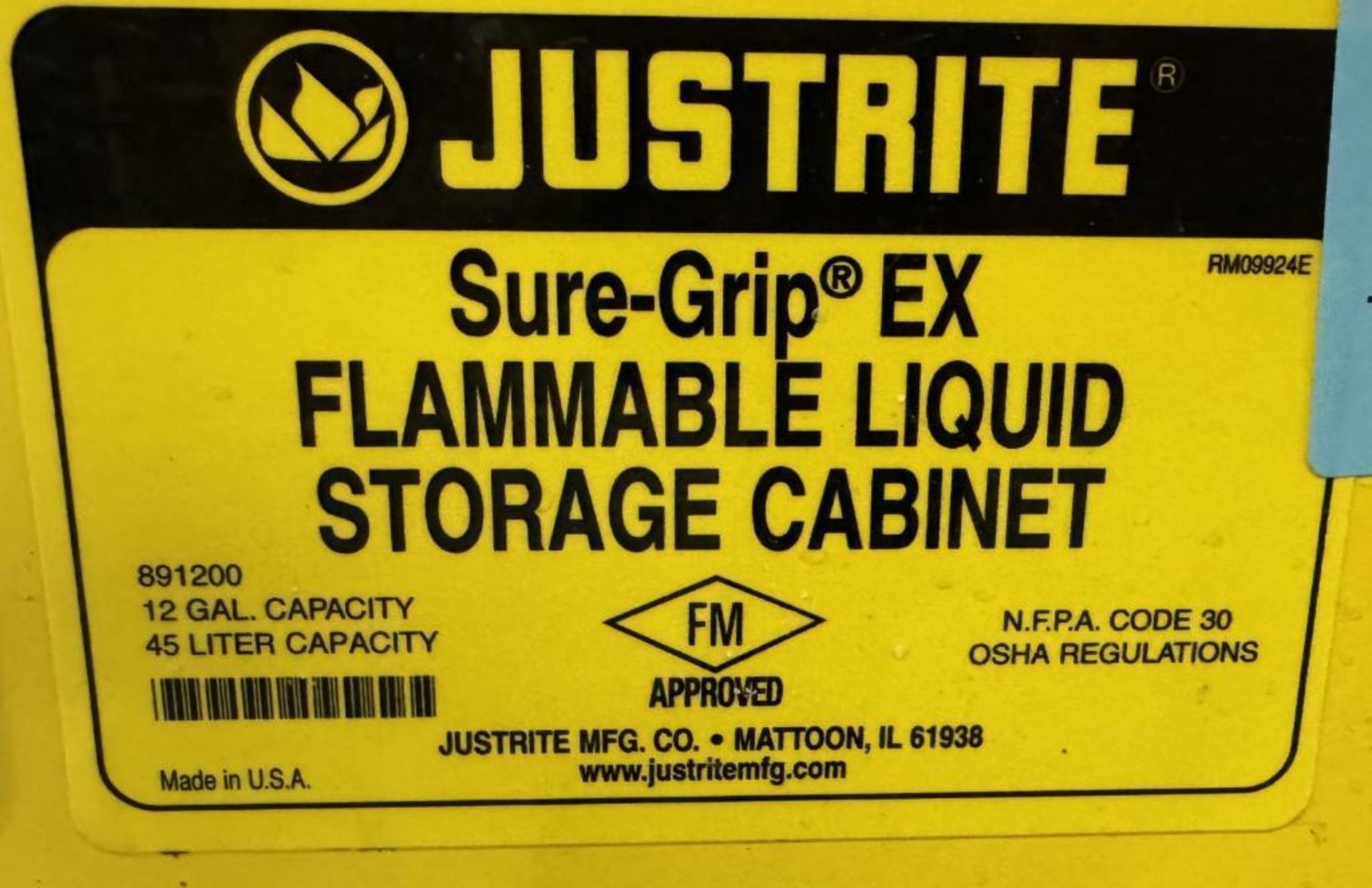 Lot Of (3) Flammable Cabinets. With (2) Justrite Sure-Grip EX 12 Gallon Capacity Flammable Storage C - Image 10 of 10