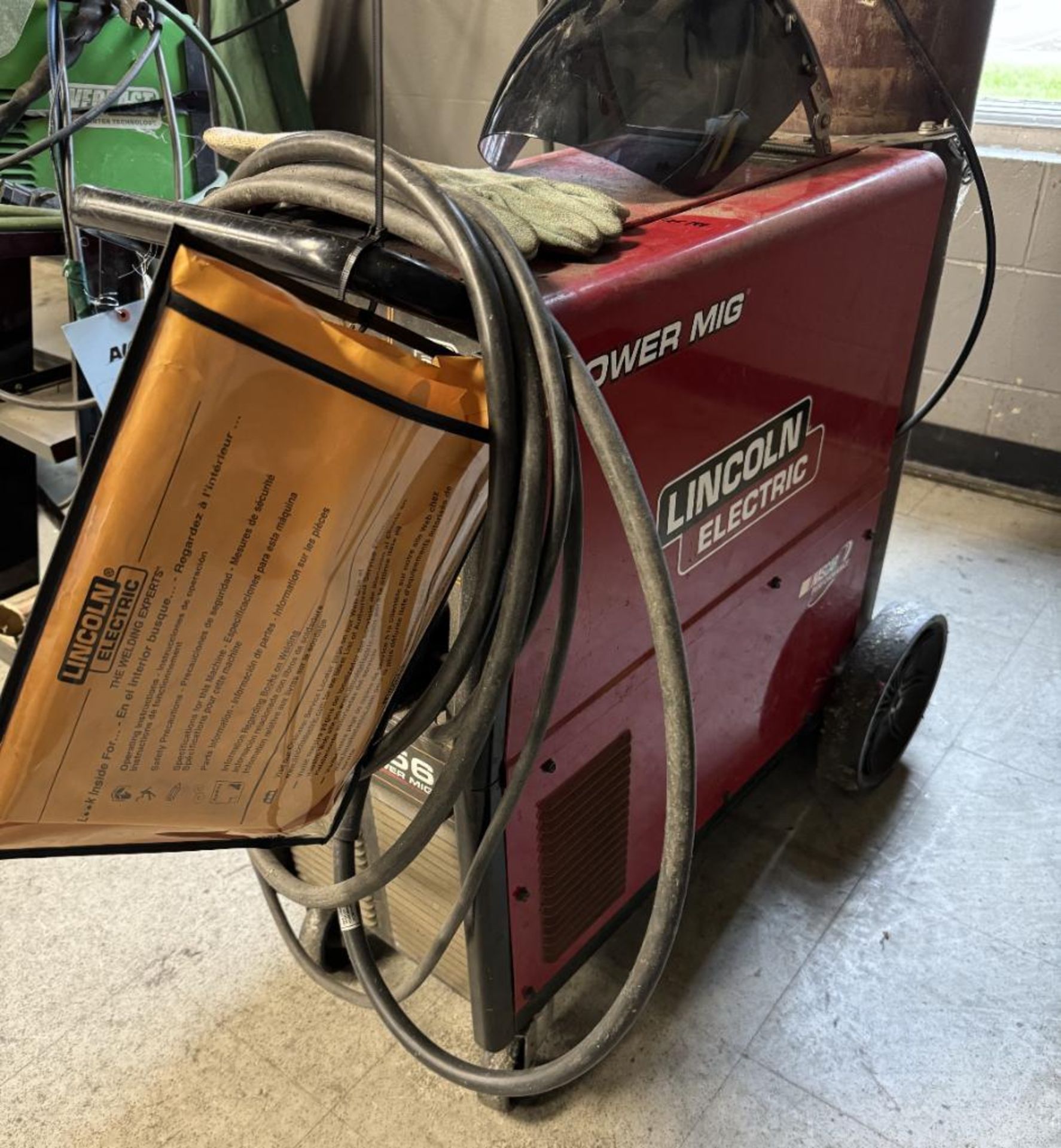 Lincoln Electric Power Mig 256 Welder. **TANK NOT INCLUDED** - Image 3 of 6