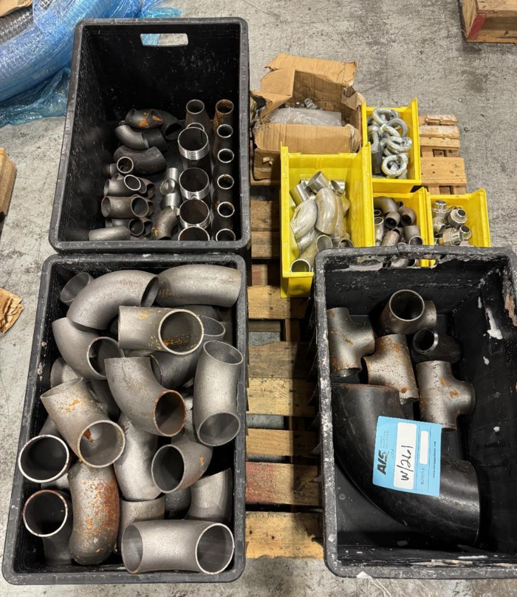 Lot Consisting Of: Spool of wire, pipe hangers, pipe fittings, hose, butterfly valves. - Image 7 of 15