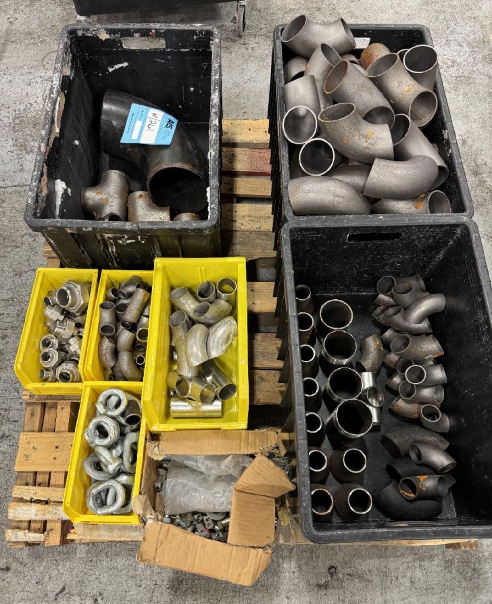 Lot Consisting Of: Spool of wire, pipe hangers, pipe fittings, hose, butterfly valves. - Image 8 of 15