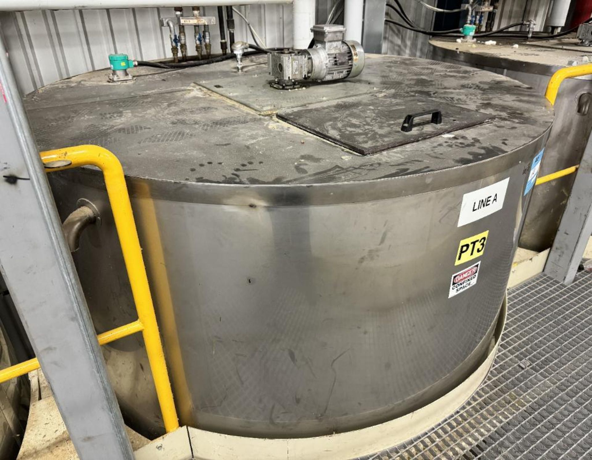 Approximate 750 Gallon Stainless Steel Jacketed Mix Tank. Approximate 66" diameter x 50" straight si - Image 4 of 7