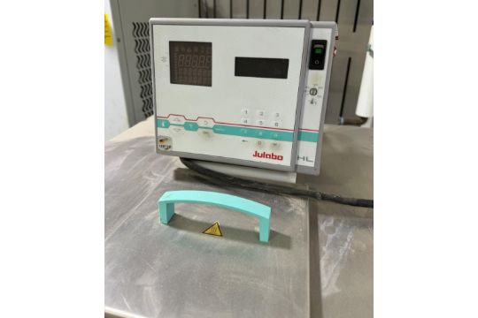 Julabo Refrigerated-Heating Circulator, Model FP89, Serial# 40056367. With HL controller & stand. - Image 4 of 9