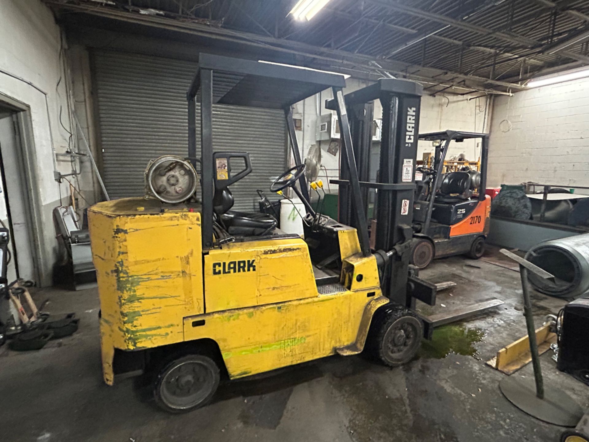 Clark C500-s100 LPG Forklift - Image 2 of 17