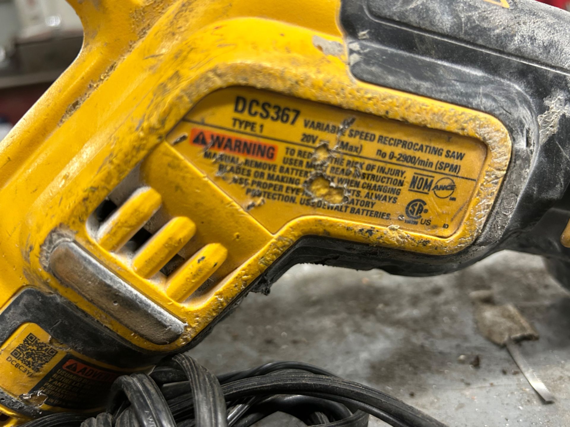 DeWalt 20V MAX XR Brushless Compact Reciprocating Saw DCS367B - Image 2 of 2