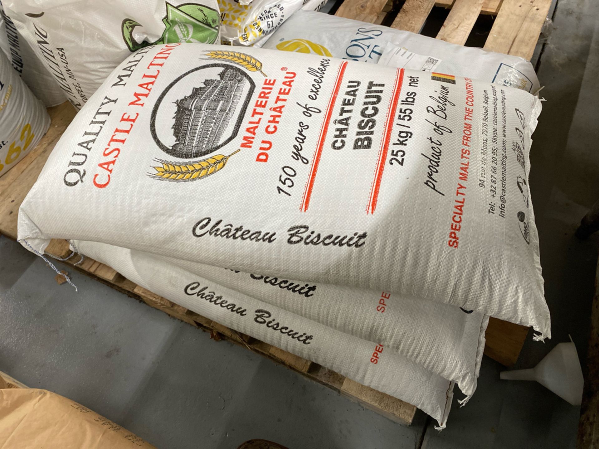 [each] 55 lb. Bags of Castle Malting Chateau Biscuit - Image 2 of 3