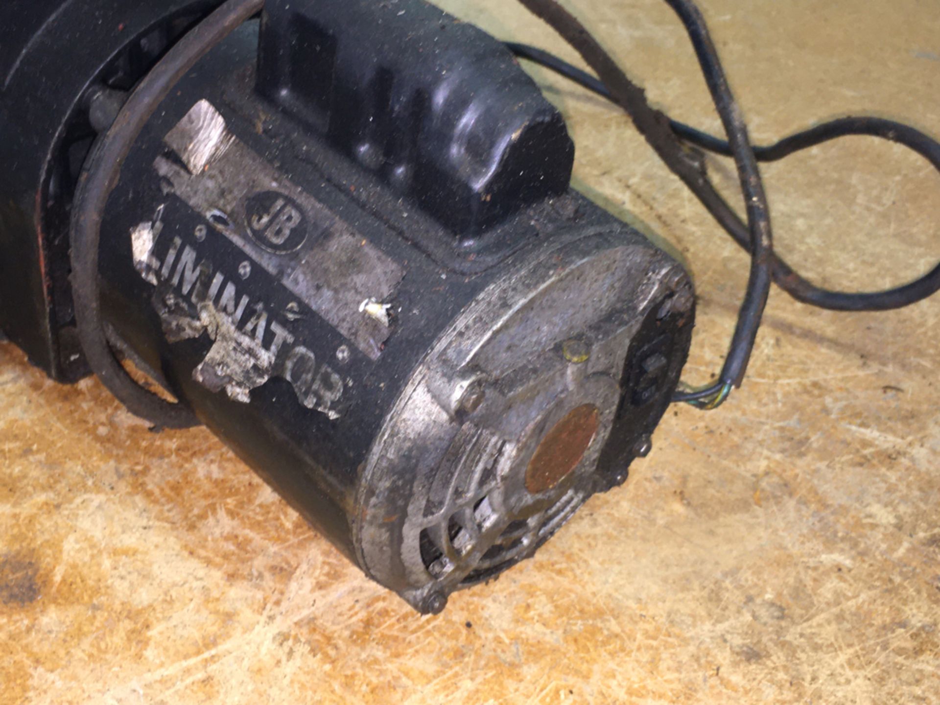 JB Eliminator Vacuum Pump - Image 4 of 4
