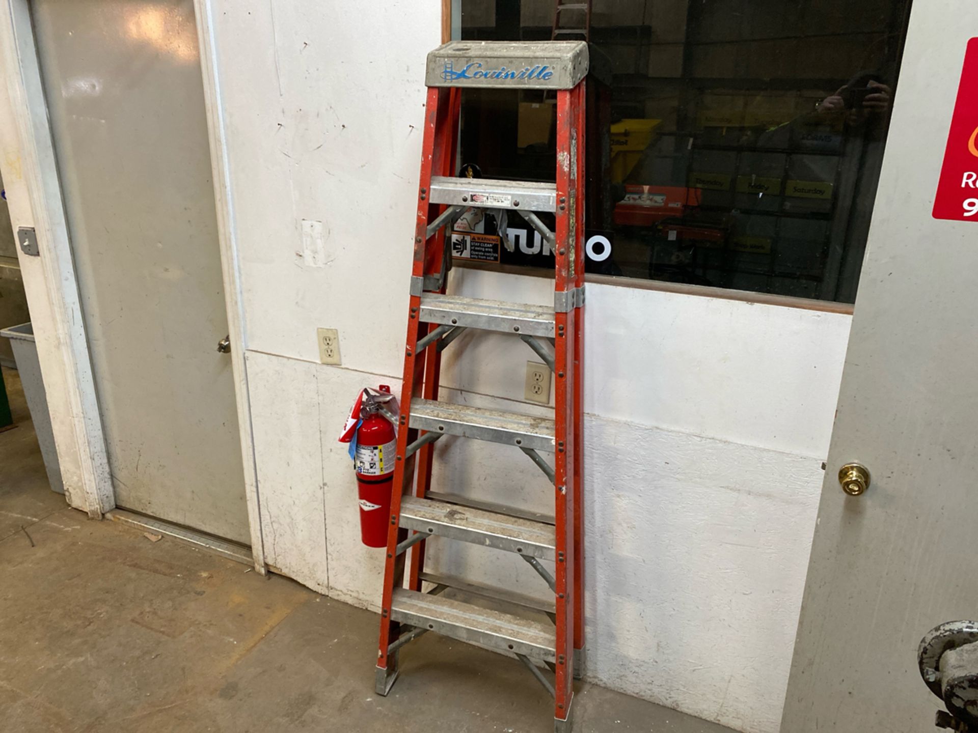 Louisville 6-Foot Fiberglass Step Ladder