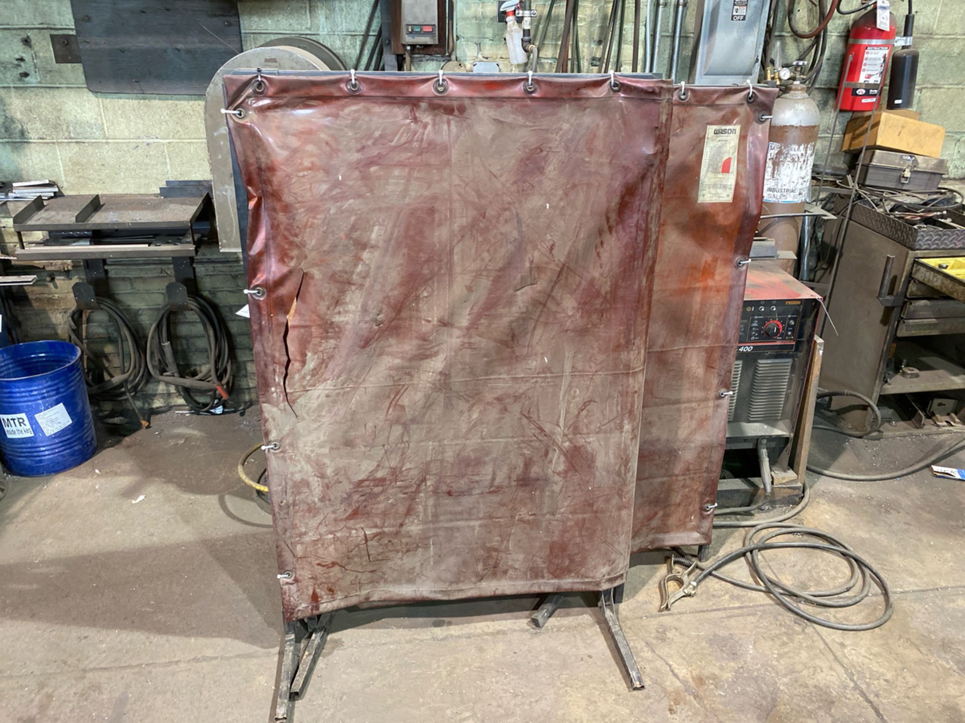 3-Panel Wilson Free Standing Welding Screen