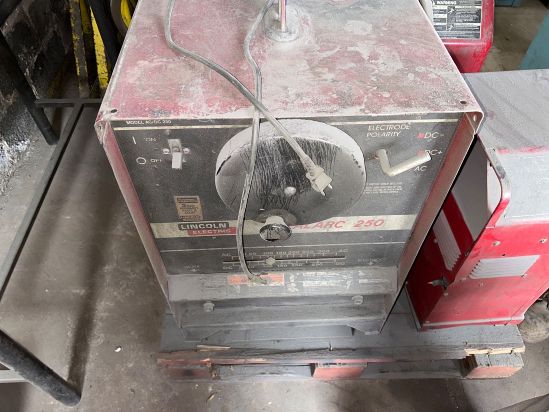 Lincoln Electric IdealArc 250 Stick Welder