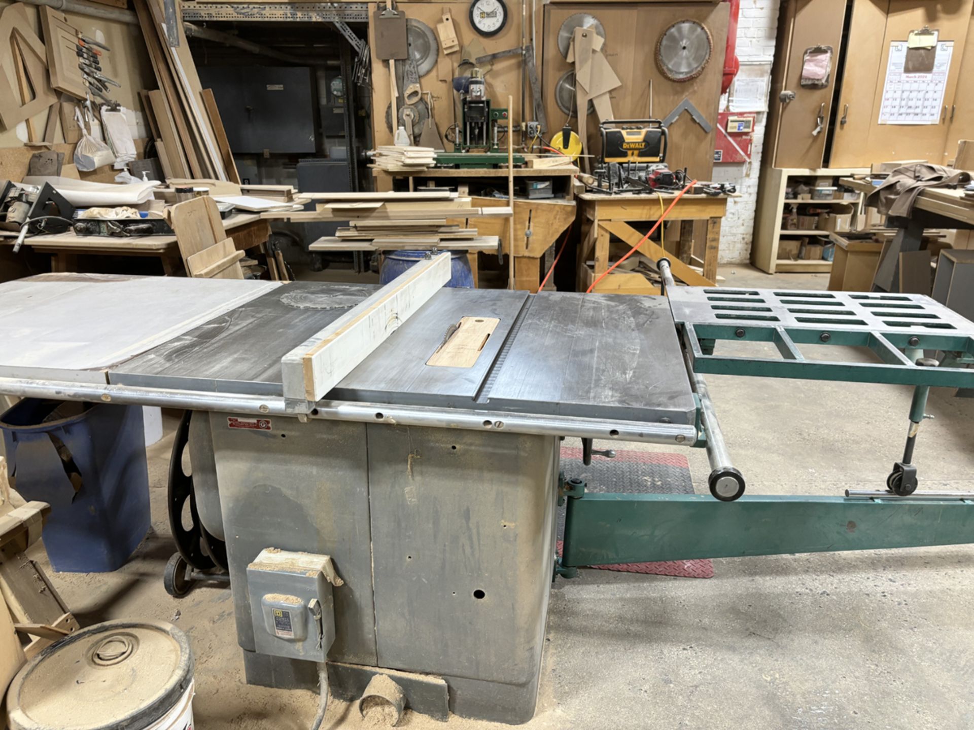 Rockwell Delta Tablesaw - Image 5 of 5