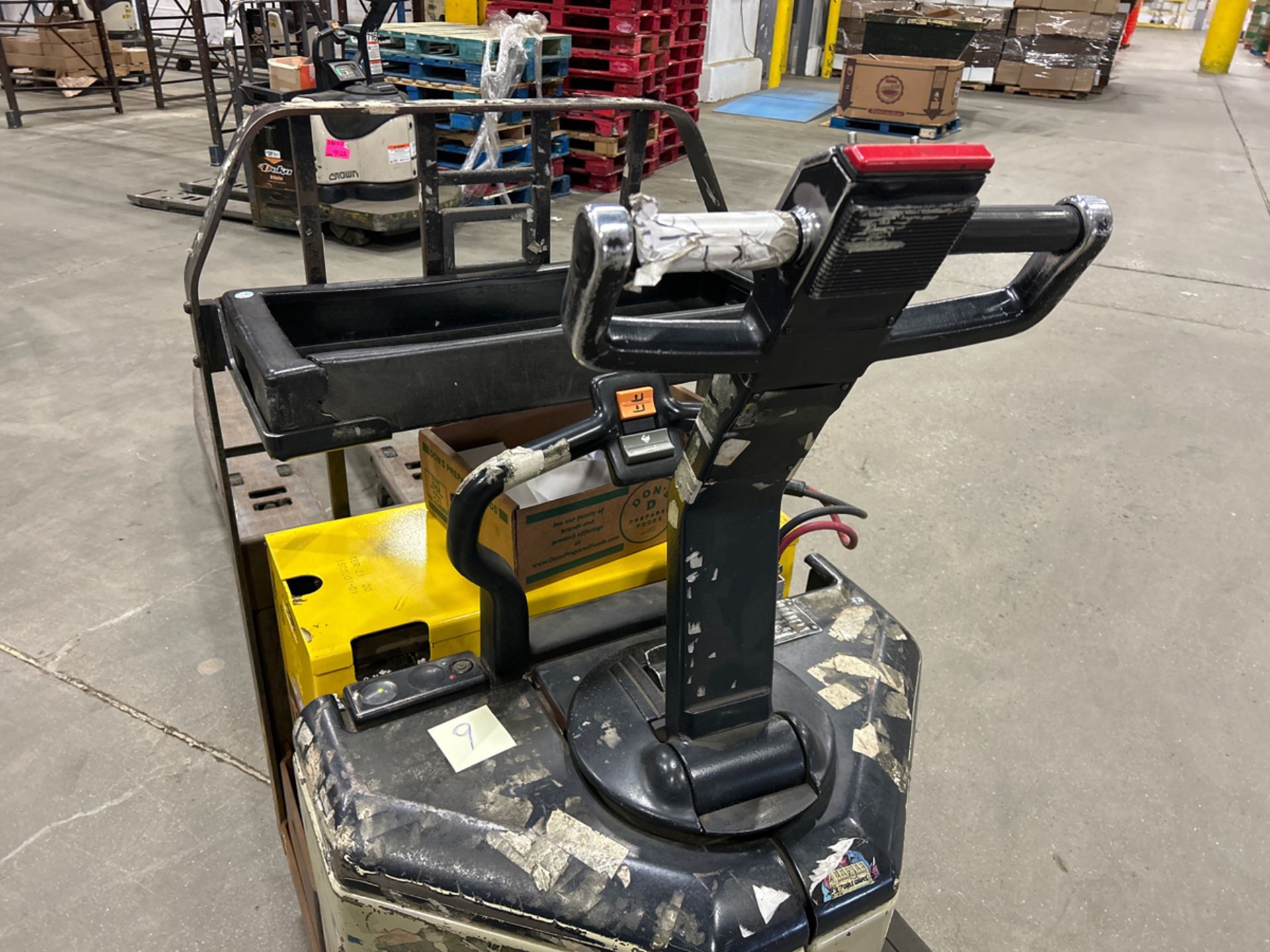 Crown PE3520-60 6,000lbs Electric 24V Rider Pallet Jack w/ Charger - Image 7 of 13