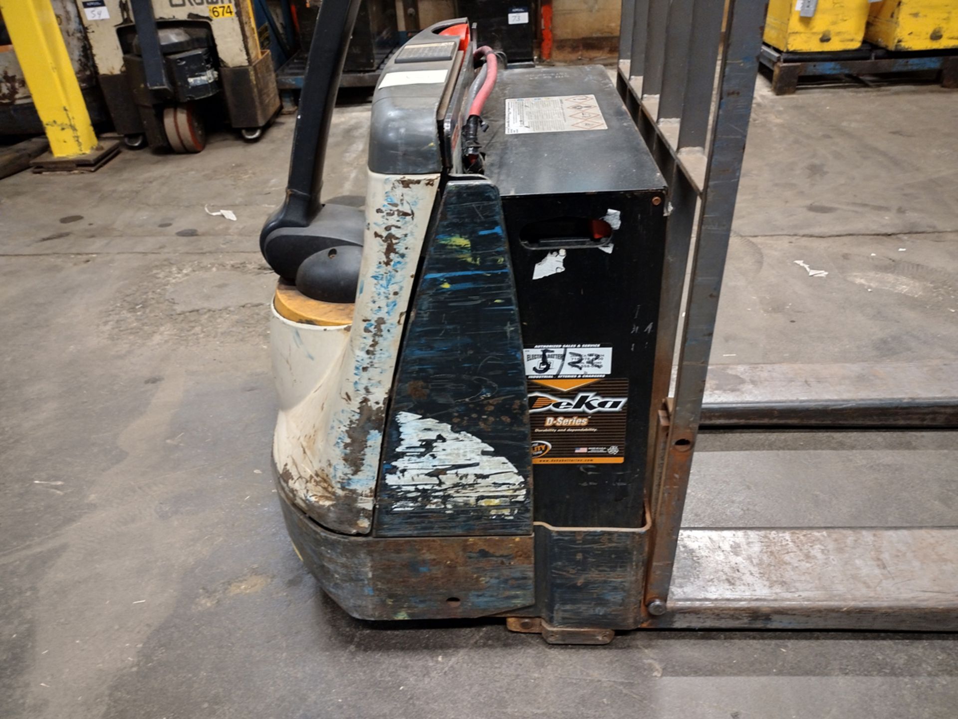 Crown WP-3045-45 4,500lbs Electric 24V Walk-Behind Pallet Jack - Image 3 of 6