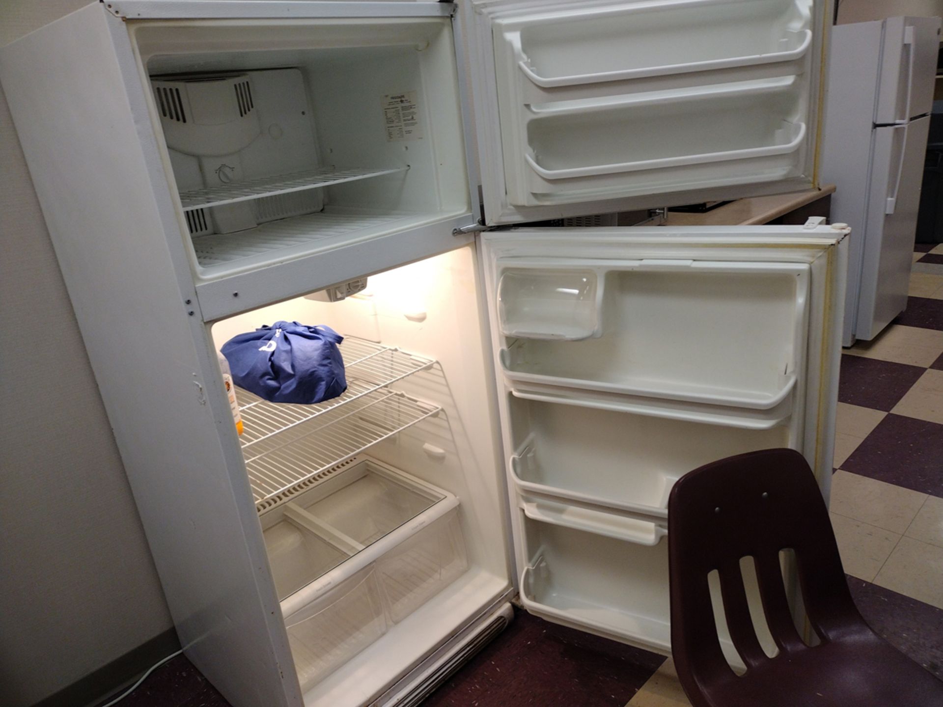 {Each} Top Freezer Refrigerator - Image 3 of 6