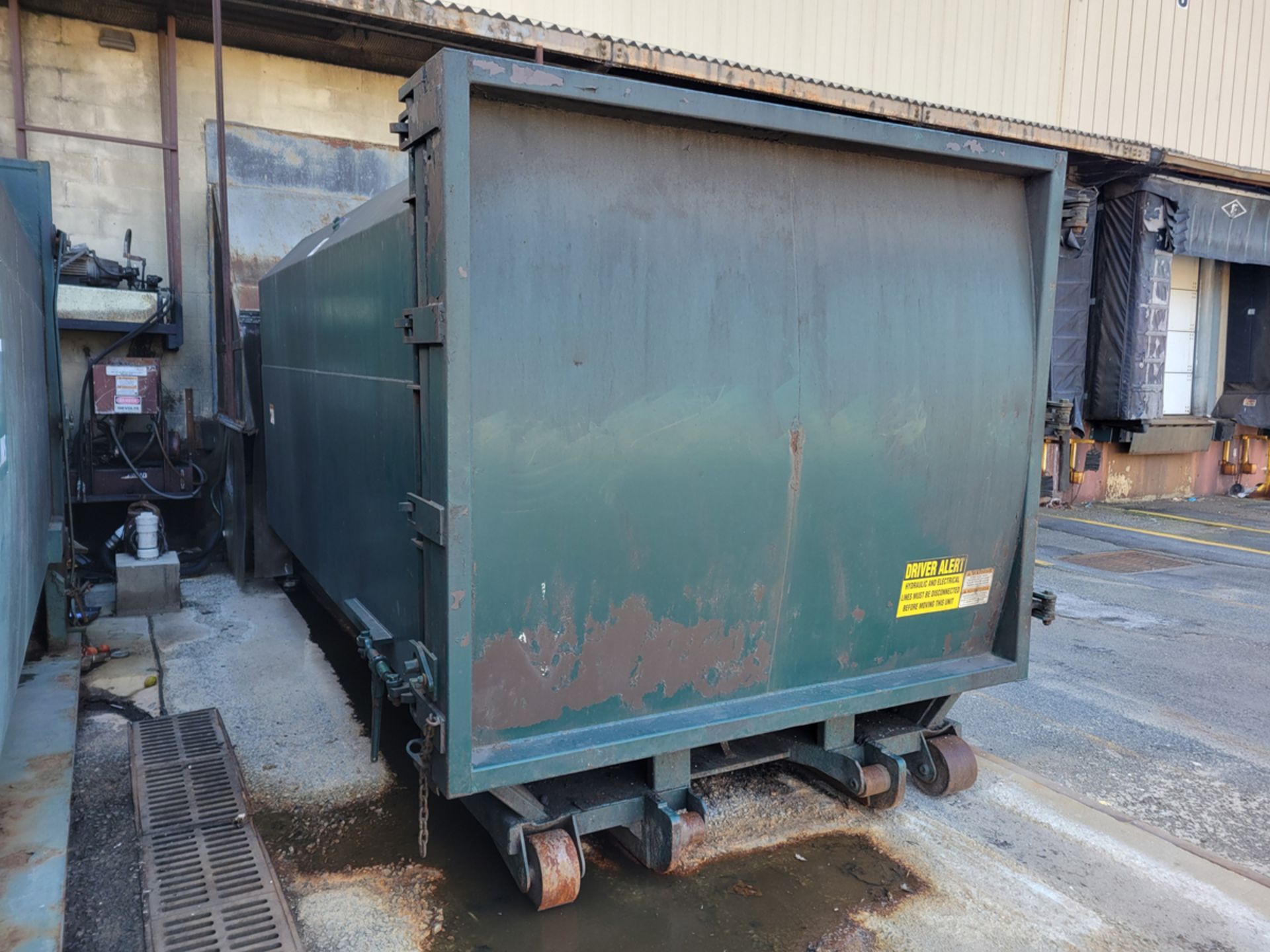 Wastequip Galbreath Commercial Trash Compactor - Image 2 of 14